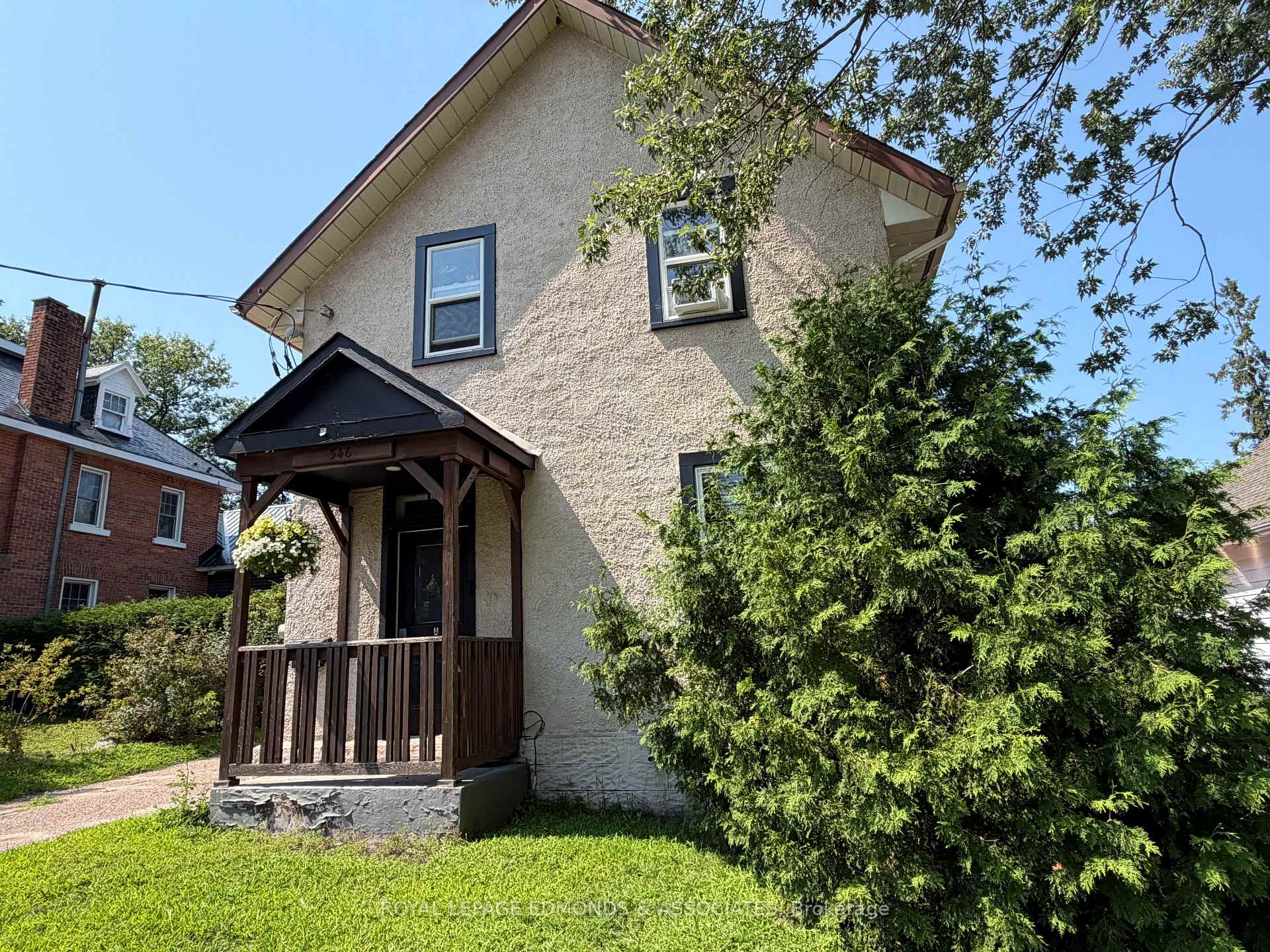 Photo 2 of 346 Trafalgar Road, Pembroke, Pembroke — HOMEH