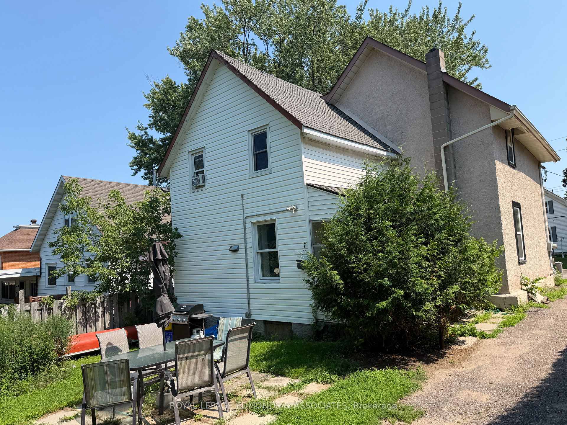 Photo 4 of 346 Trafalgar Road, Pembroke, Pembroke — HOMEH