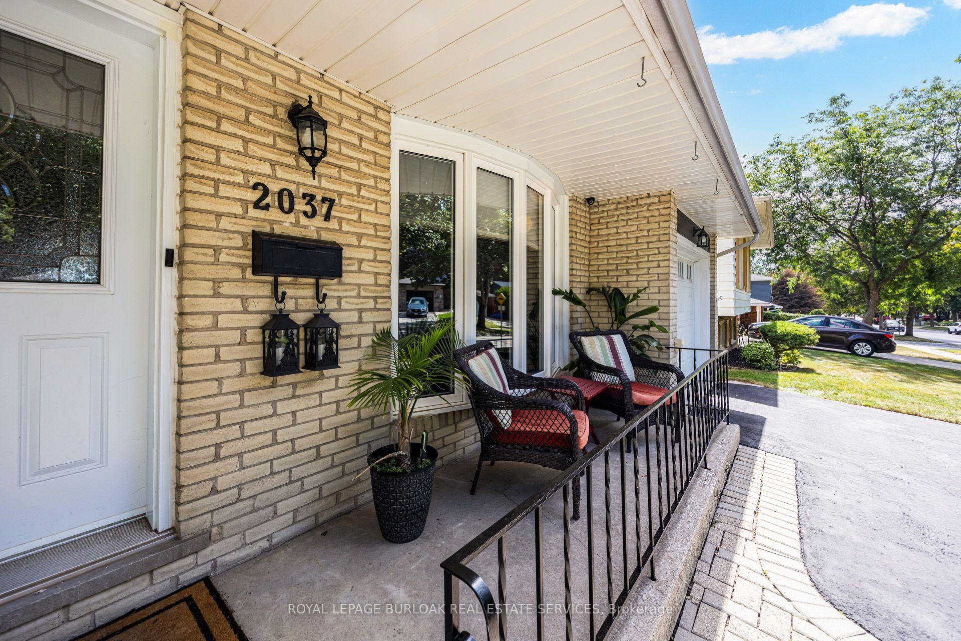 Photo 5 of 2037 Mountain Grove Avenue, Burlington, Brant Hills — HOMEH