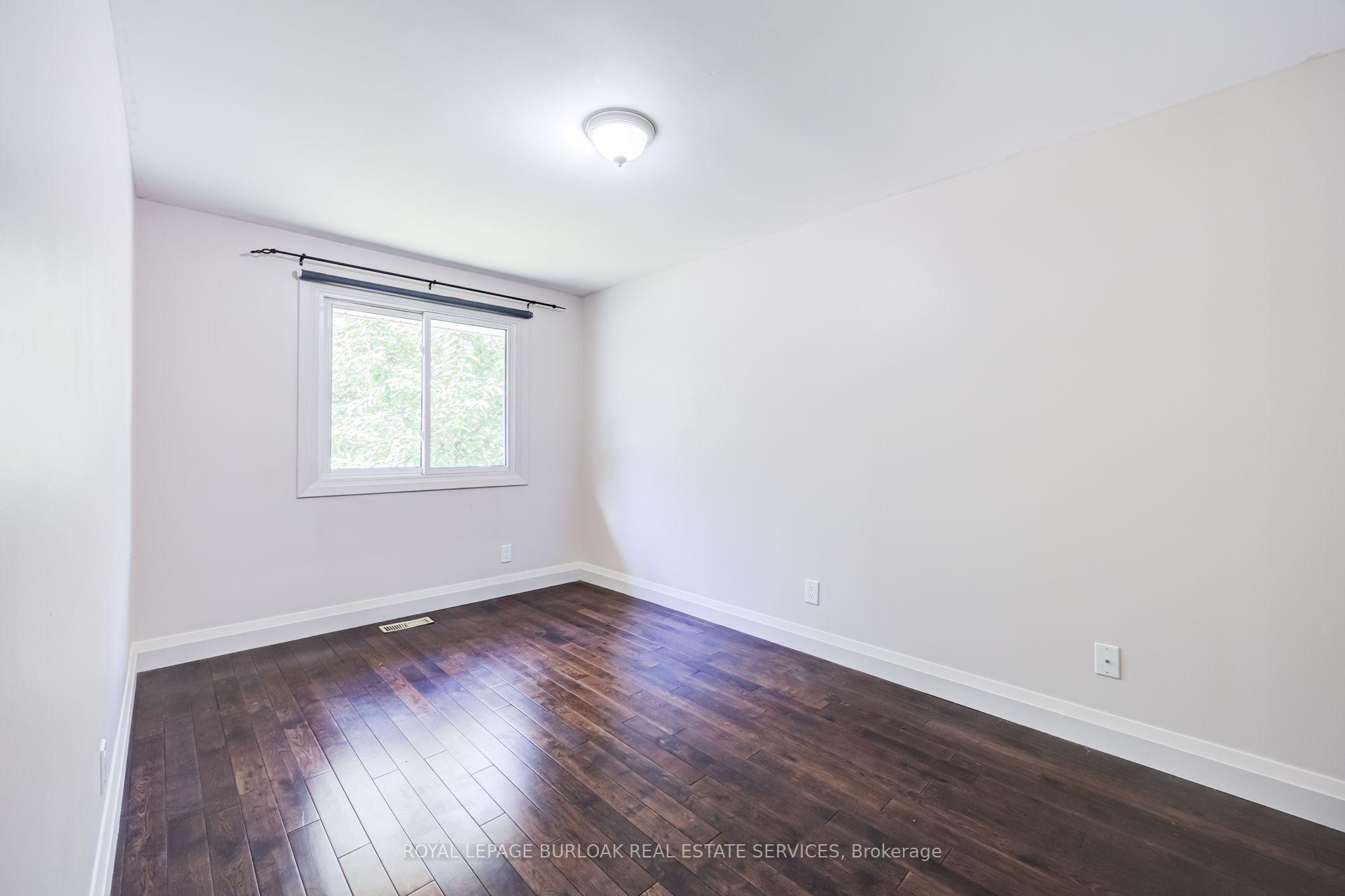 Photo 17 of 2037 Mountain Grove Avenue, Burlington, Brant Hills — HOMEH