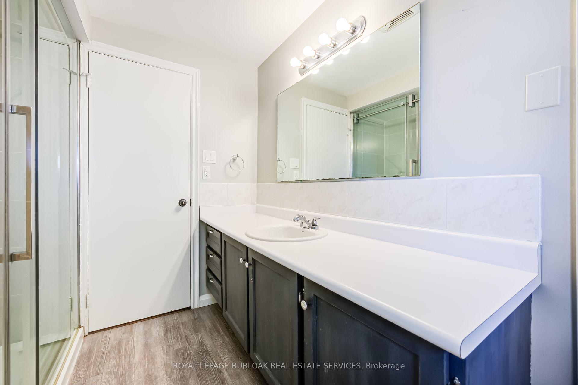 Photo 21 of 2037 Mountain Grove Avenue, Burlington, Brant Hills — HOMEH