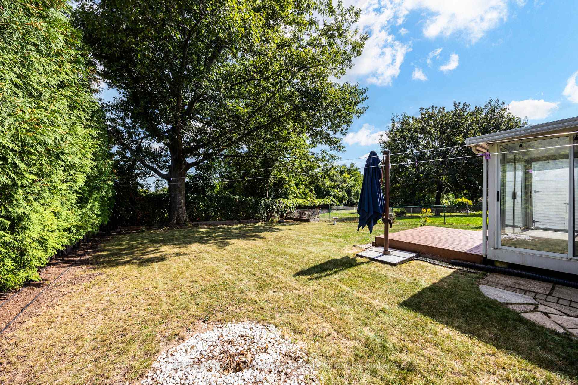 Photo 35 of 2037 Mountain Grove Avenue, Burlington, Brant Hills — HOMEH