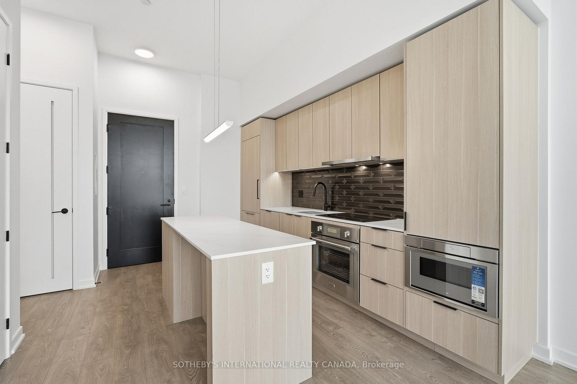 Photo 2 of Unit PH01, 88 Bathurst Street, Toronto, Niagara — HOMEH