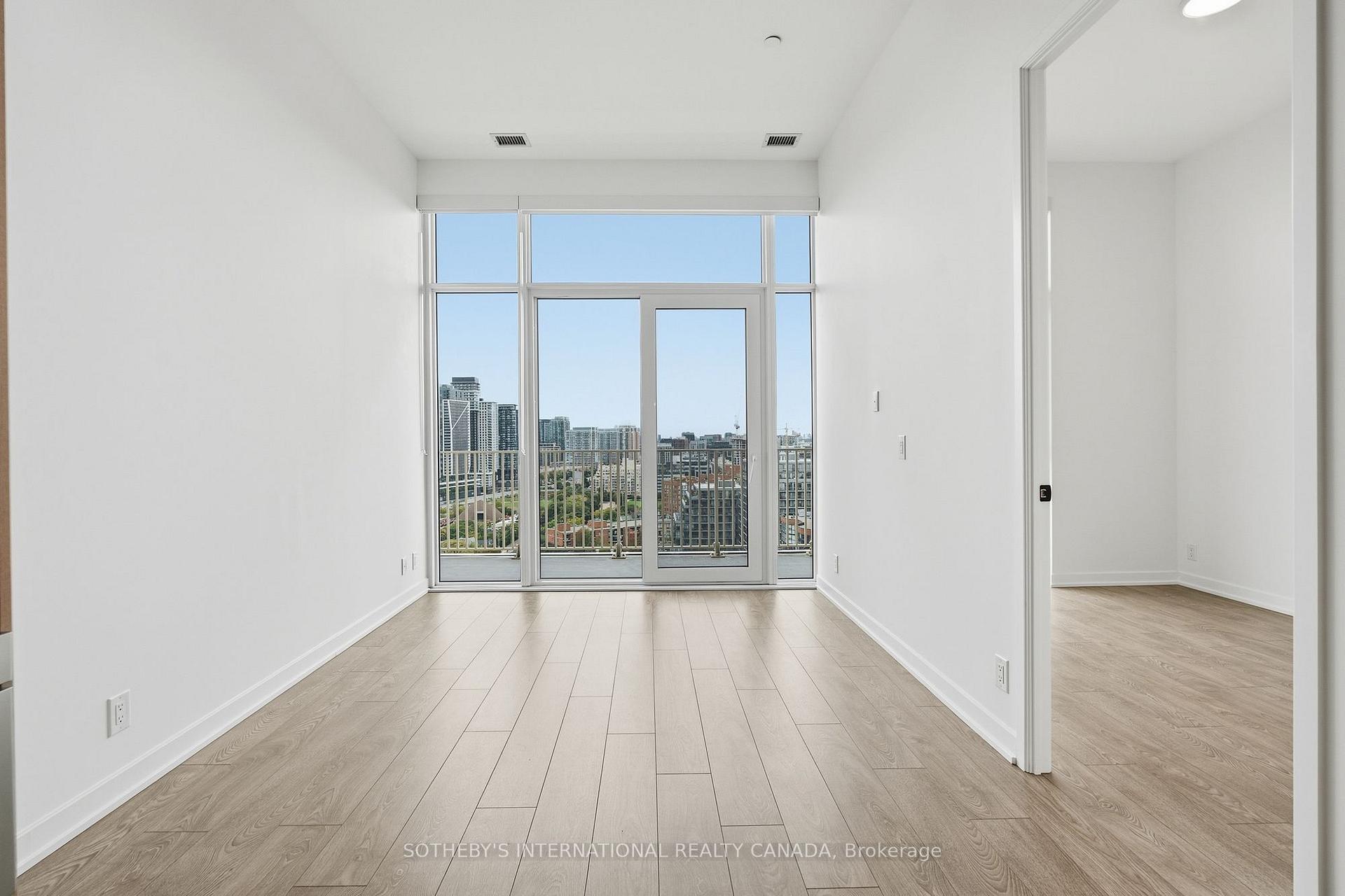 Photo 9 of Unit PH01, 88 Bathurst Street, Toronto, Niagara — HOMEH