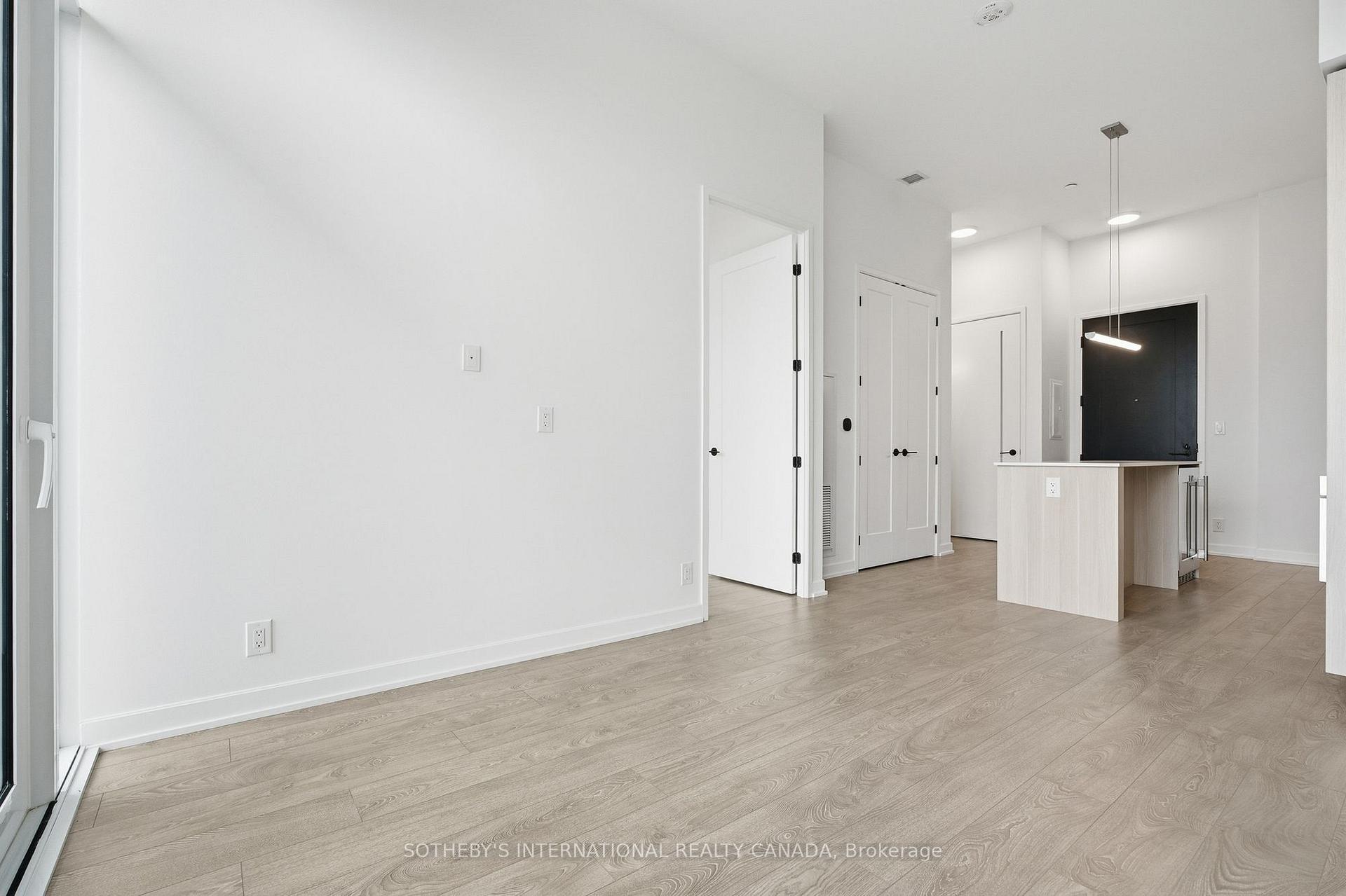 Photo 12 of Unit PH01, 88 Bathurst Street, Toronto, Niagara — HOMEH