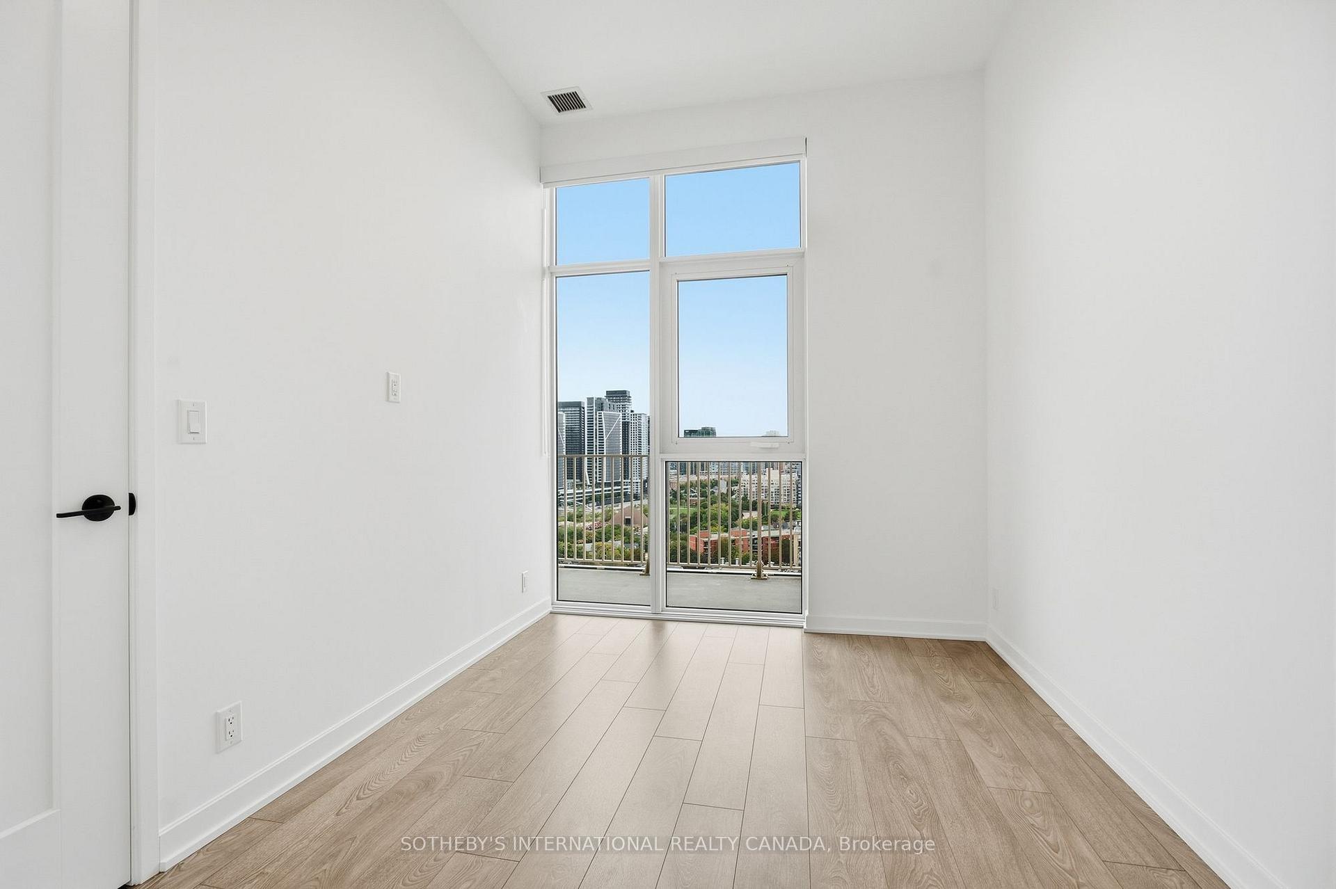 Photo 14 of Unit PH01, 88 Bathurst Street, Toronto, Niagara — HOMEH
