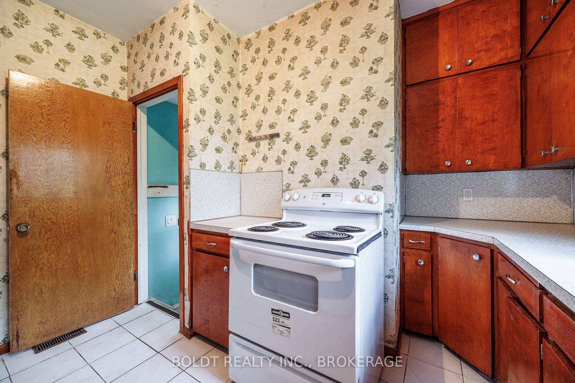 Photo 13 of 35 Regent Street, Thorold, Thorold Downtown — HOMEH