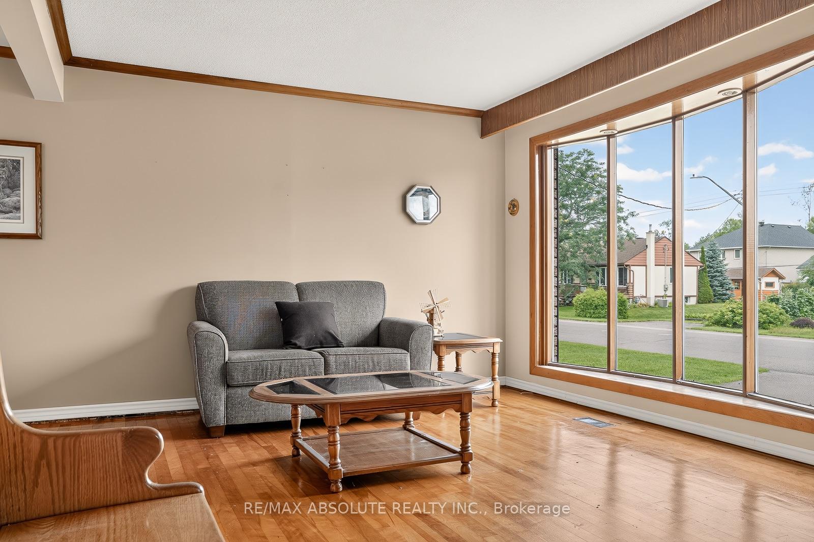 Photo 12 of 1880 Kingsdale Avenue, Ottawa, Blossom Park/Leitrim — HOMEH
