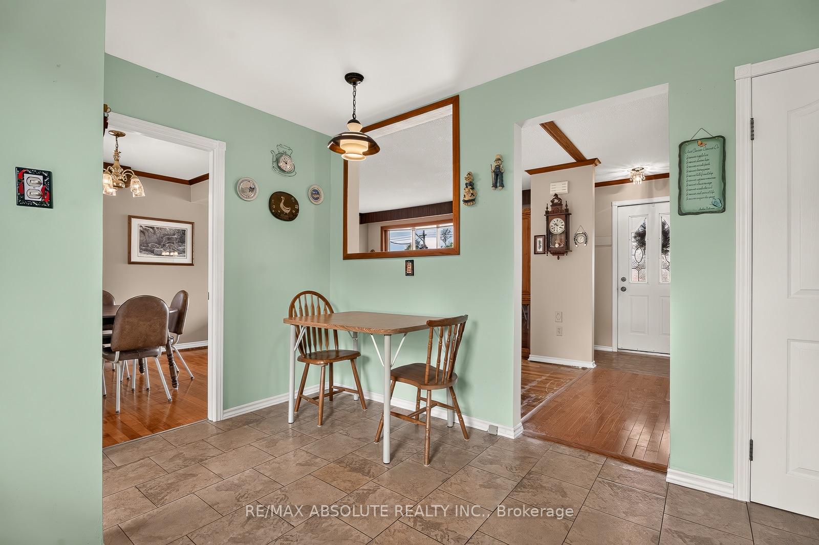 Photo 20 of 1880 Kingsdale Avenue, Ottawa, Blossom Park/Leitrim — HOMEH