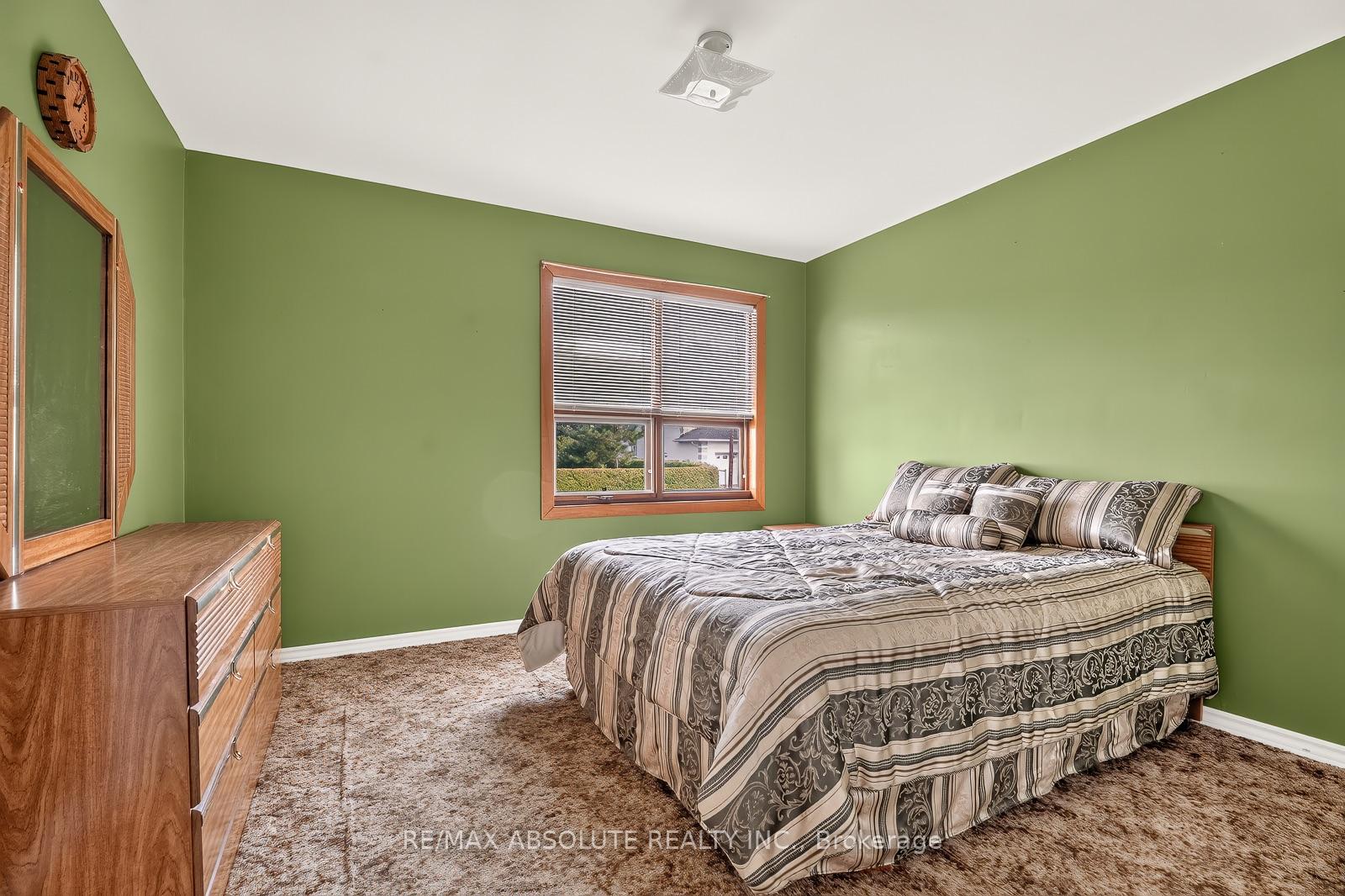 Photo 22 of 1880 Kingsdale Avenue, Ottawa, Blossom Park/Leitrim — HOMEH