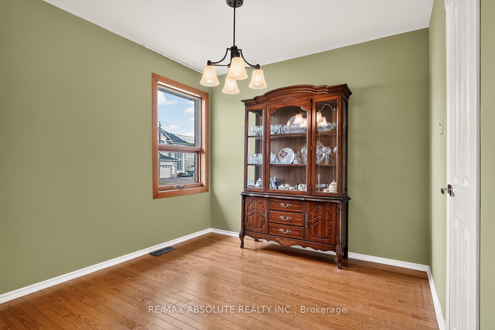 Photo 25 of 1880 Kingsdale Avenue, Ottawa, Blossom Park/Leitrim — HOMEH