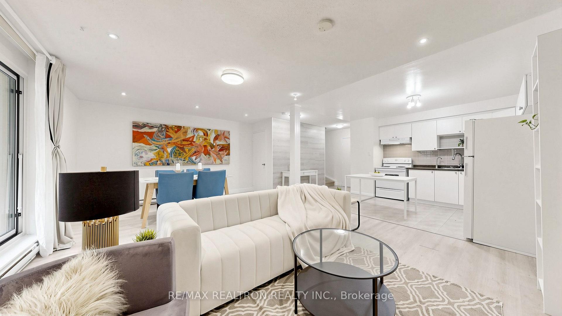 Photo 13 of Unit 151, 10 Moonstone Byway, North York, Hillcrest Village — HOMEH
