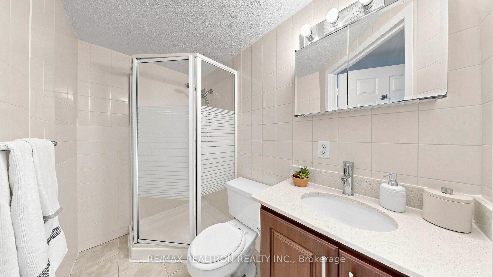 Photo 34 of Unit 151, 10 Moonstone Byway, North York, Hillcrest Village — HOMEH