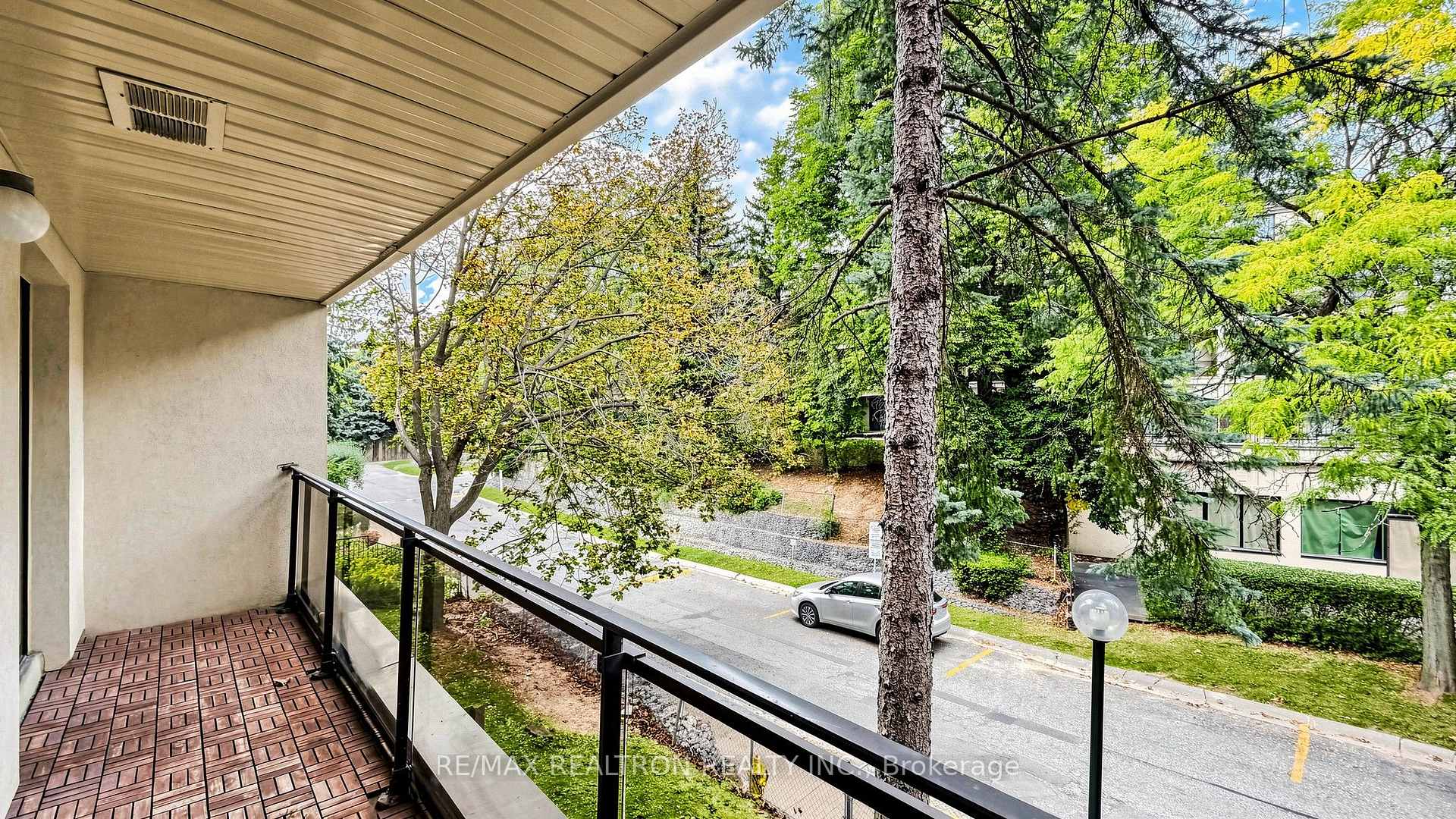 Photo 64 of Unit 151, 10 Moonstone Byway, North York, Hillcrest Village — HOMEH