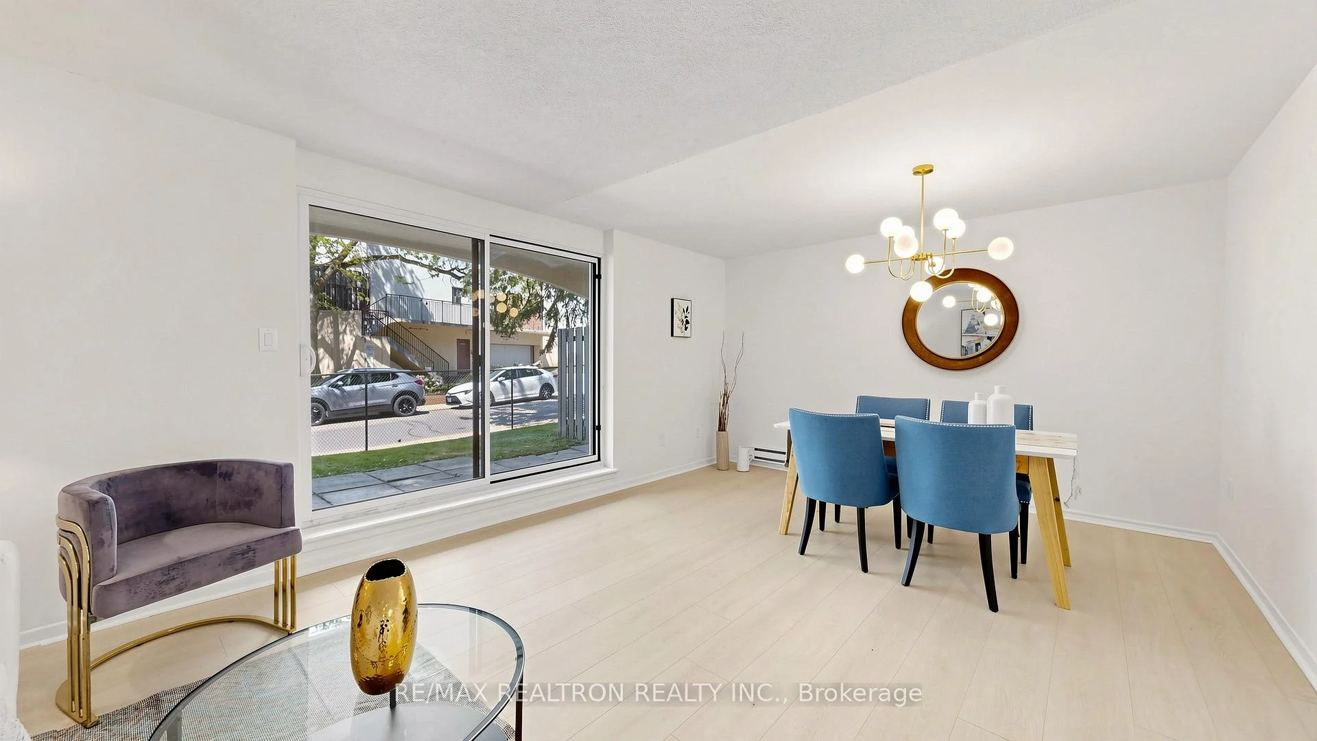 Photo 14 of Unit 151, 10 Moonstone Byway, North York, Hillcrest Village — HOMEH
