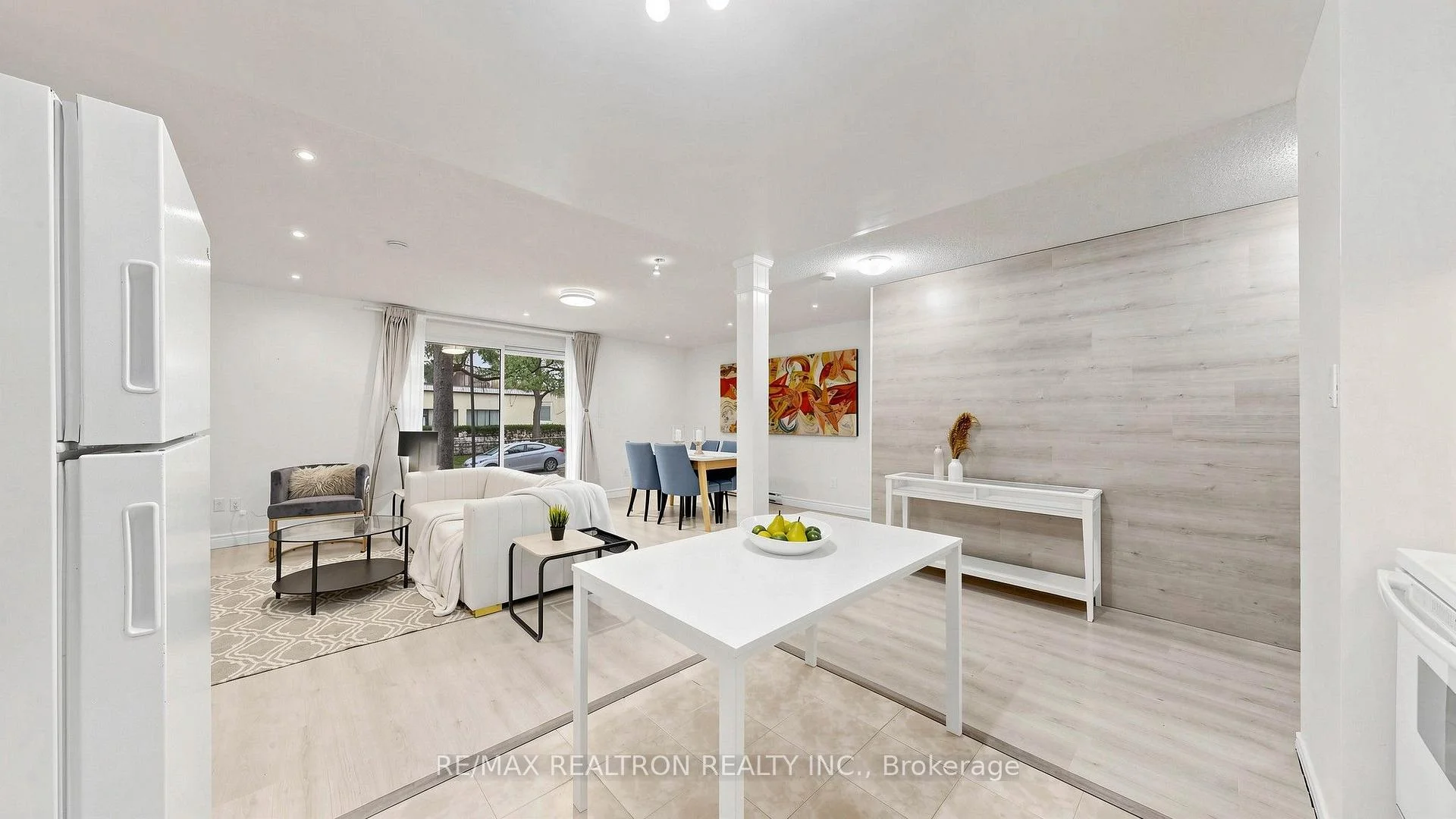 Photo 24 of Unit 151, 10 Moonstone Byway, North York, Hillcrest Village — HOMEH