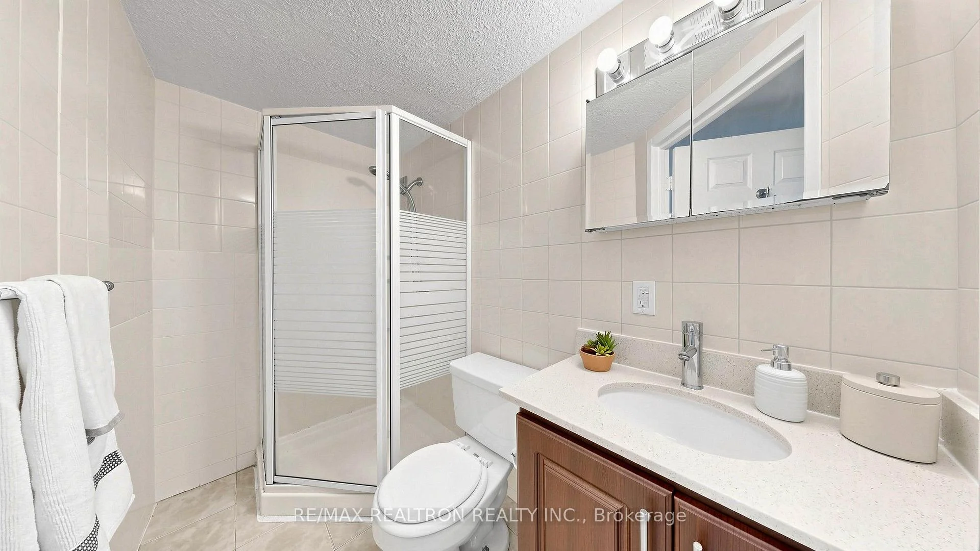 Photo 39 of Unit 151, 10 Moonstone Byway, North York, Hillcrest Village — HOMEH