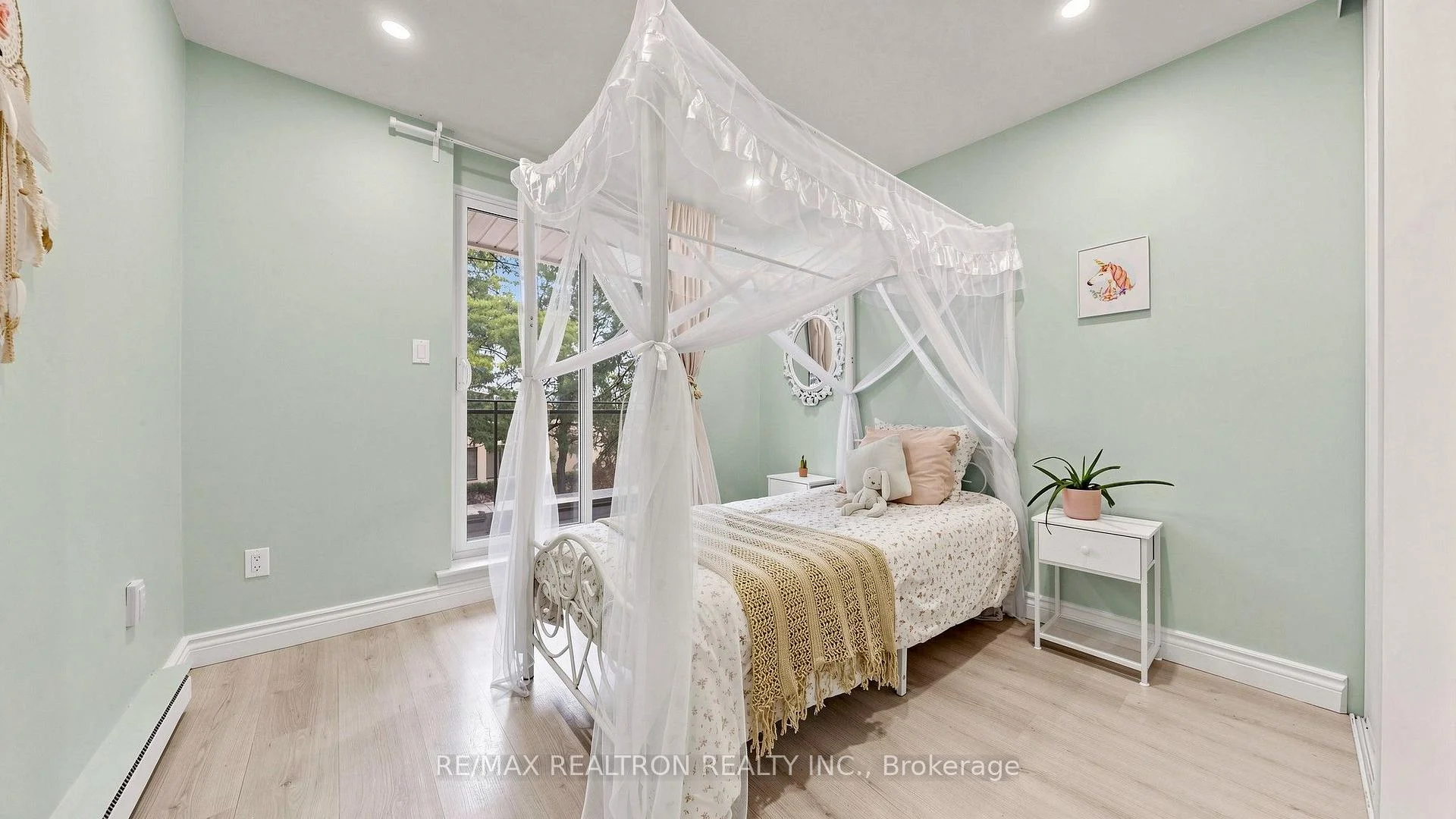 Photo 42 of Unit 151, 10 Moonstone Byway, North York, Hillcrest Village — HOMEH