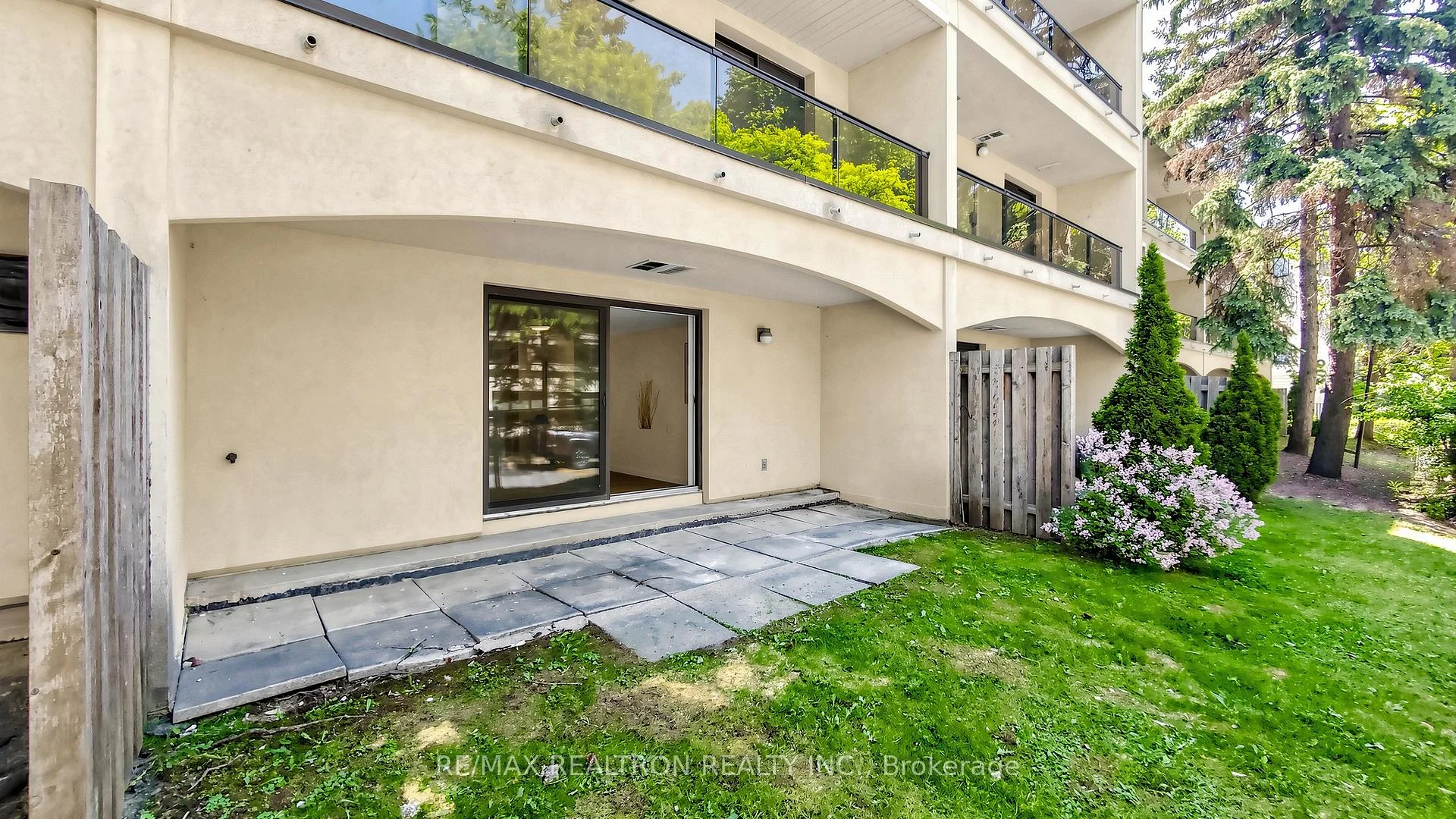 Photo 82 of Unit 151, 10 Moonstone Byway, North York, Hillcrest Village — HOMEH