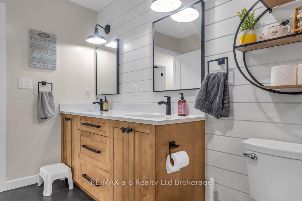 Photo 31 of 6744 Hacienda Road, Malahide, Rural Malahide — HOMEH
