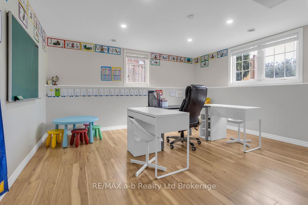 Photo 40 of 6744 Hacienda Road, Malahide, Rural Malahide — HOMEH