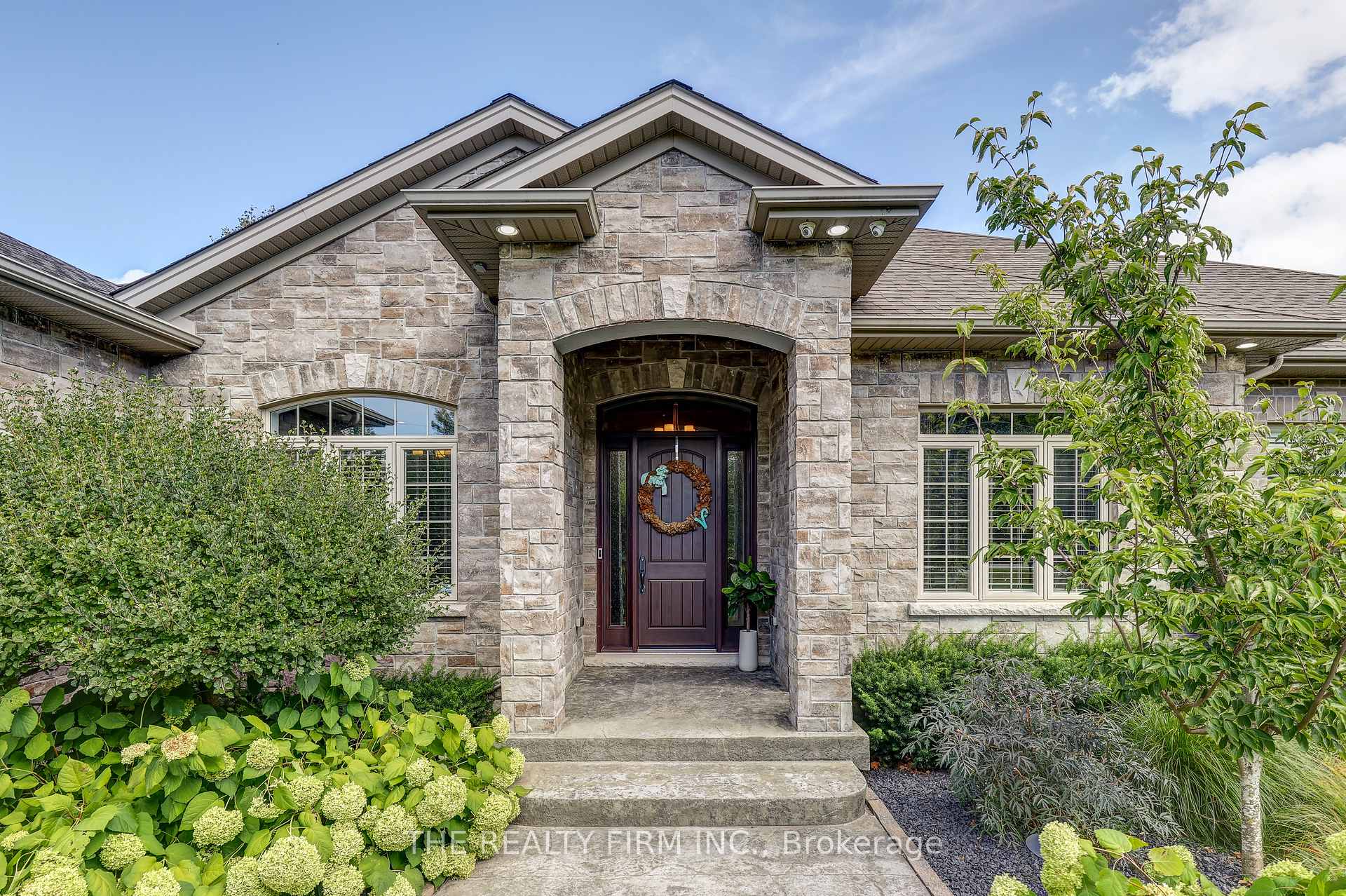 Photo 2 of 22060 Nissouri Road, Thames Centre, Thorndale — HOMEH