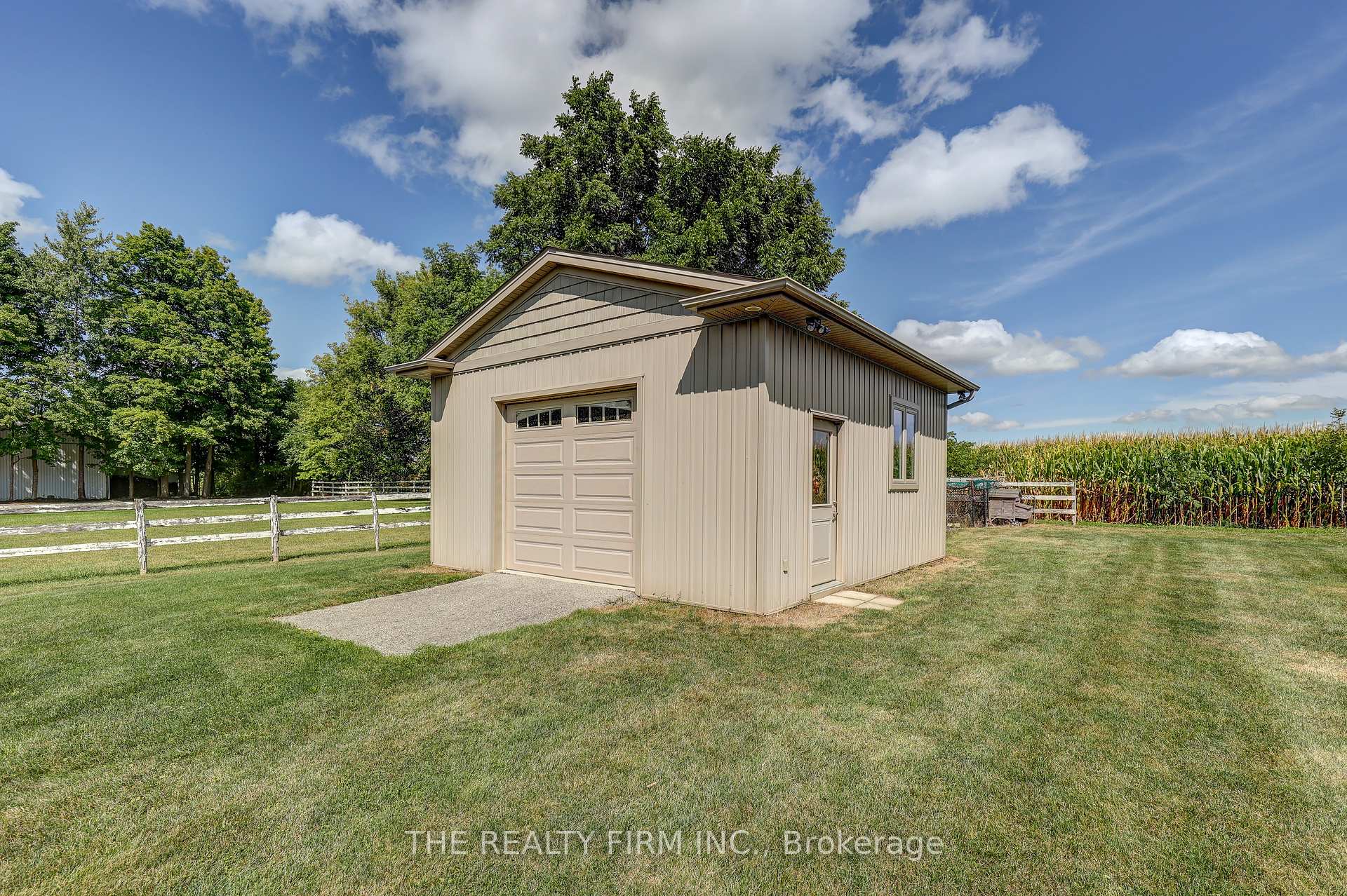 Photo 45 of 22060 Nissouri Road, Thames Centre, Thorndale — HOMEH