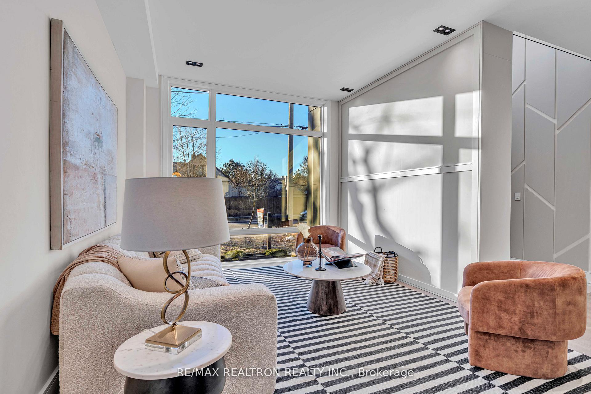 Photo 6 of 19 Topham Road, Toronto, O'Connor-Parkview — HOMEH