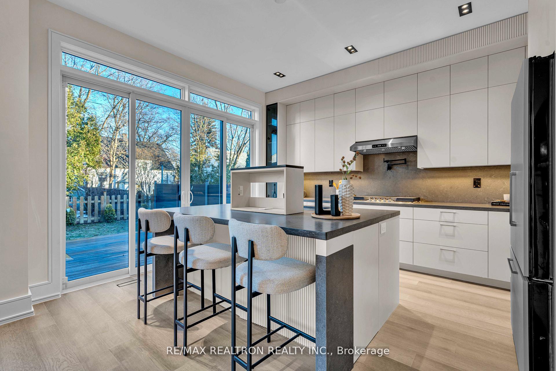 Photo 9 of 19 Topham Road, Toronto, O'Connor-Parkview — HOMEH