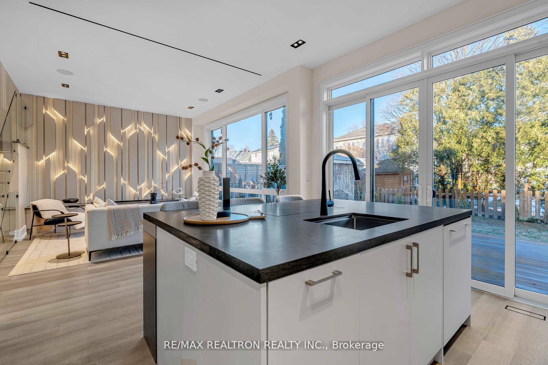 Photo 11 of 19 Topham Road, Toronto, O'Connor-Parkview — HOMEH