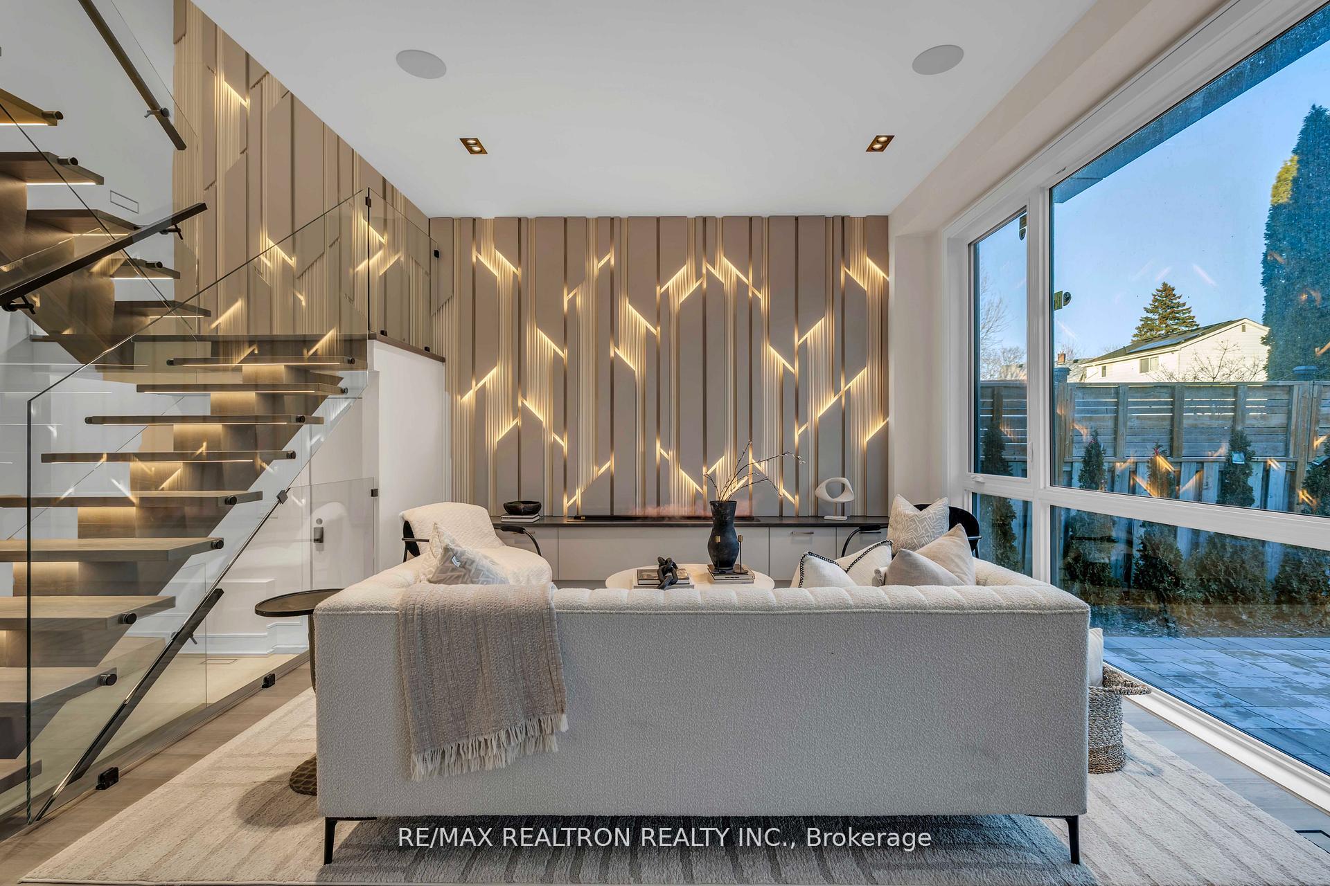 Photo 16 of 19 Topham Road, Toronto, O'Connor-Parkview — HOMEH