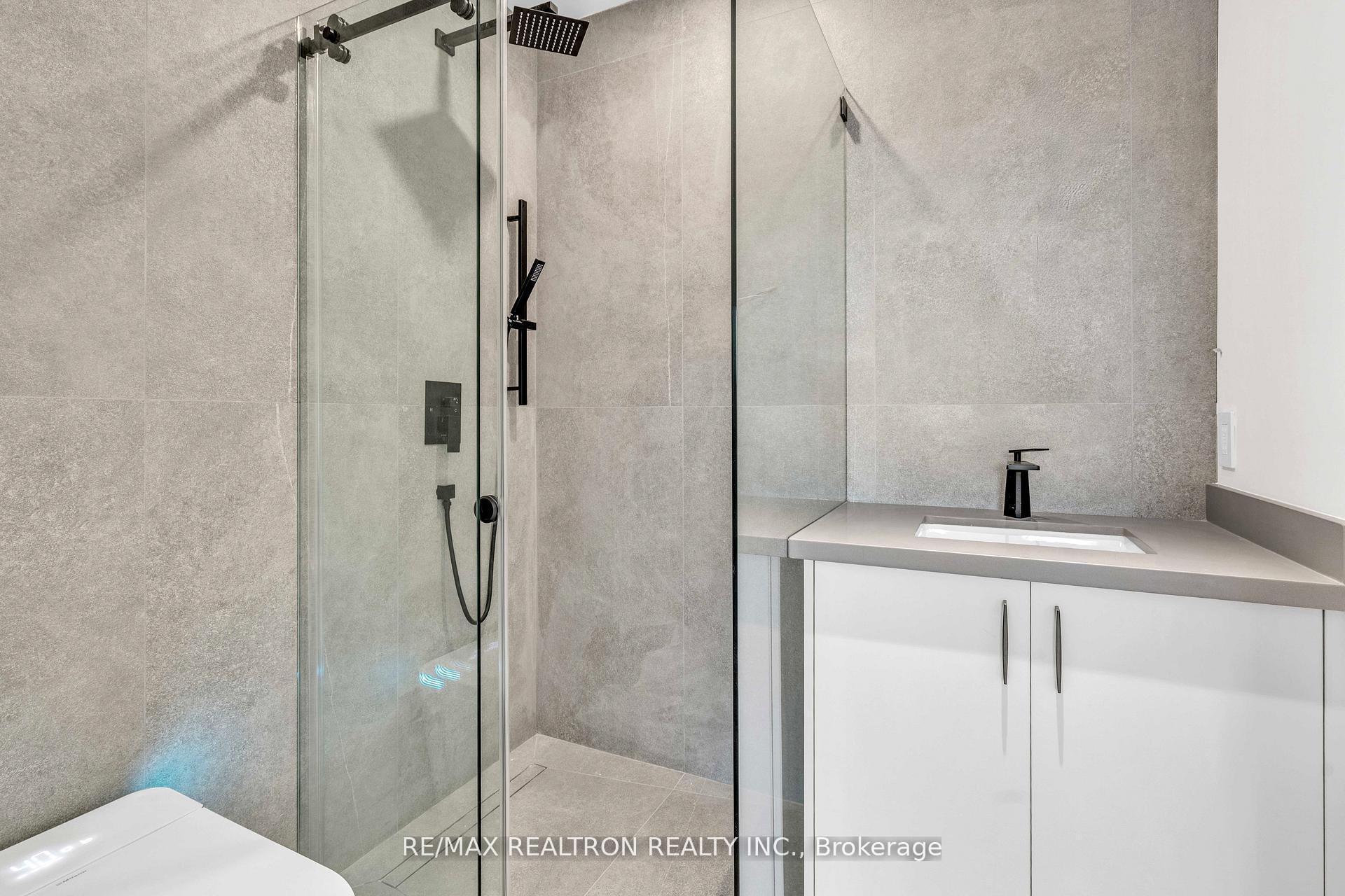 Photo 37 of 19 Topham Road, Toronto, O'Connor-Parkview — HOMEH