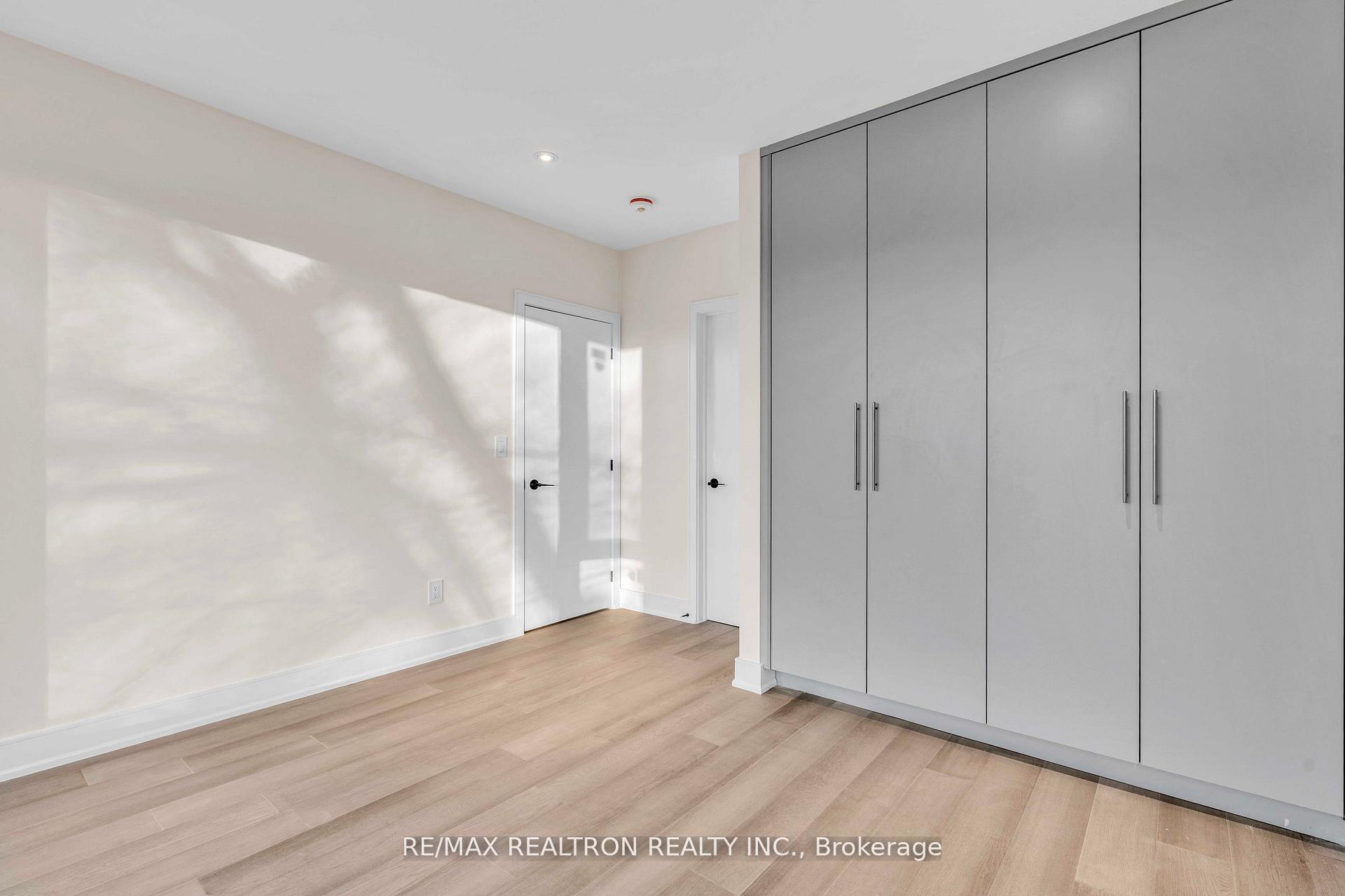 Photo 38 of 19 Topham Road, Toronto, O'Connor-Parkview — HOMEH