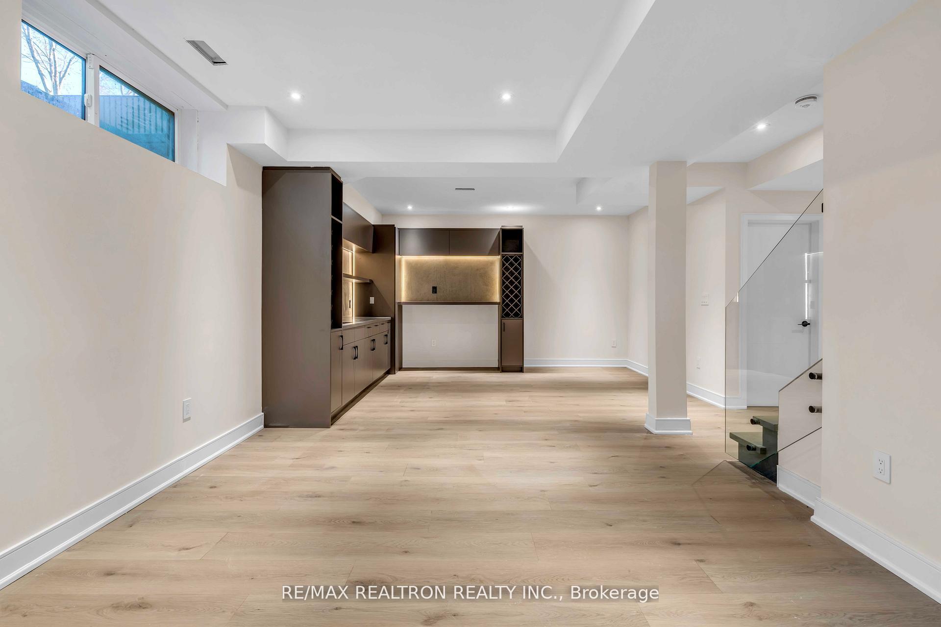Photo 39 of 19 Topham Road, Toronto, O'Connor-Parkview — HOMEH