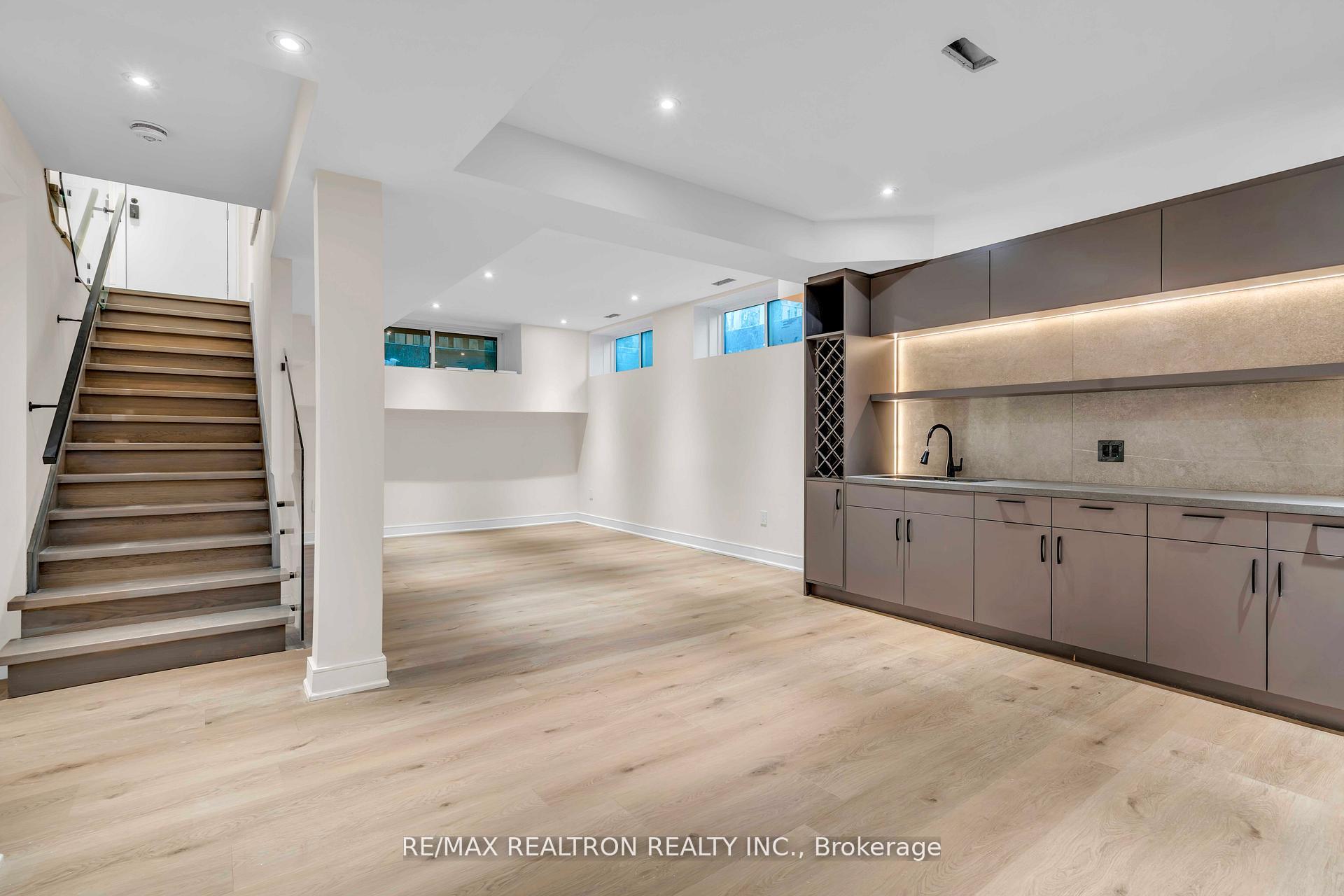 Photo 41 of 19 Topham Road, Toronto, O'Connor-Parkview — HOMEH