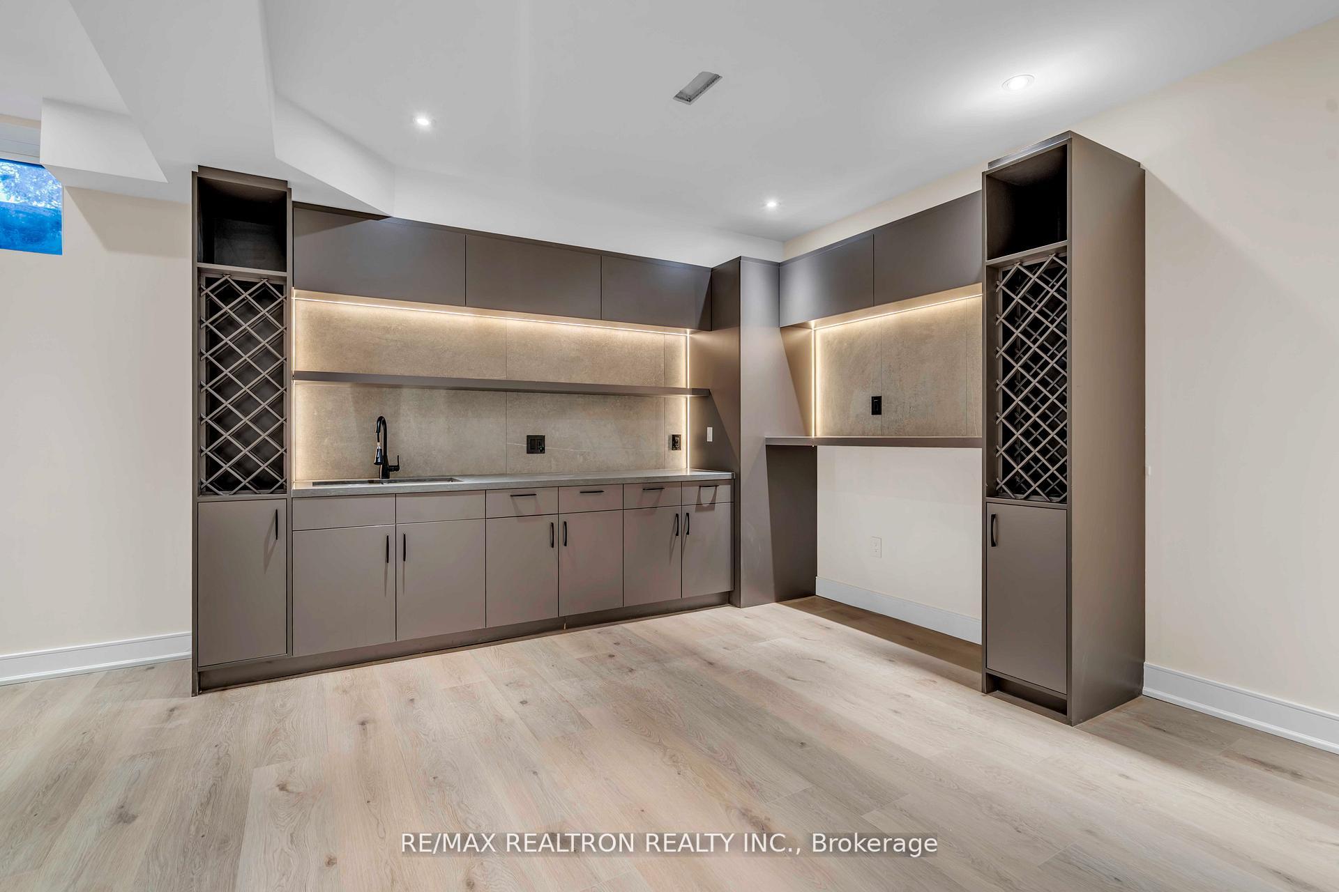 Photo 42 of 19 Topham Road, Toronto, O'Connor-Parkview — HOMEH