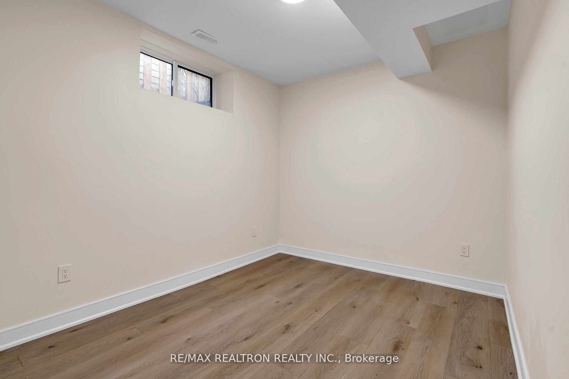 Photo 43 of 19 Topham Road, Toronto, O'Connor-Parkview — HOMEH