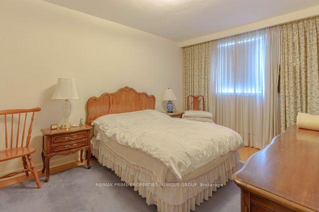 Photo 7 of 51 Heath Street E, Toronto, Rosedale-Moore Park — HOMEH