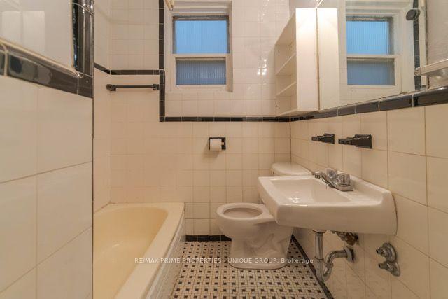 Photo 6 of 47 Heath Street E, Toronto, Rosedale-Moore Park — HOMEH
