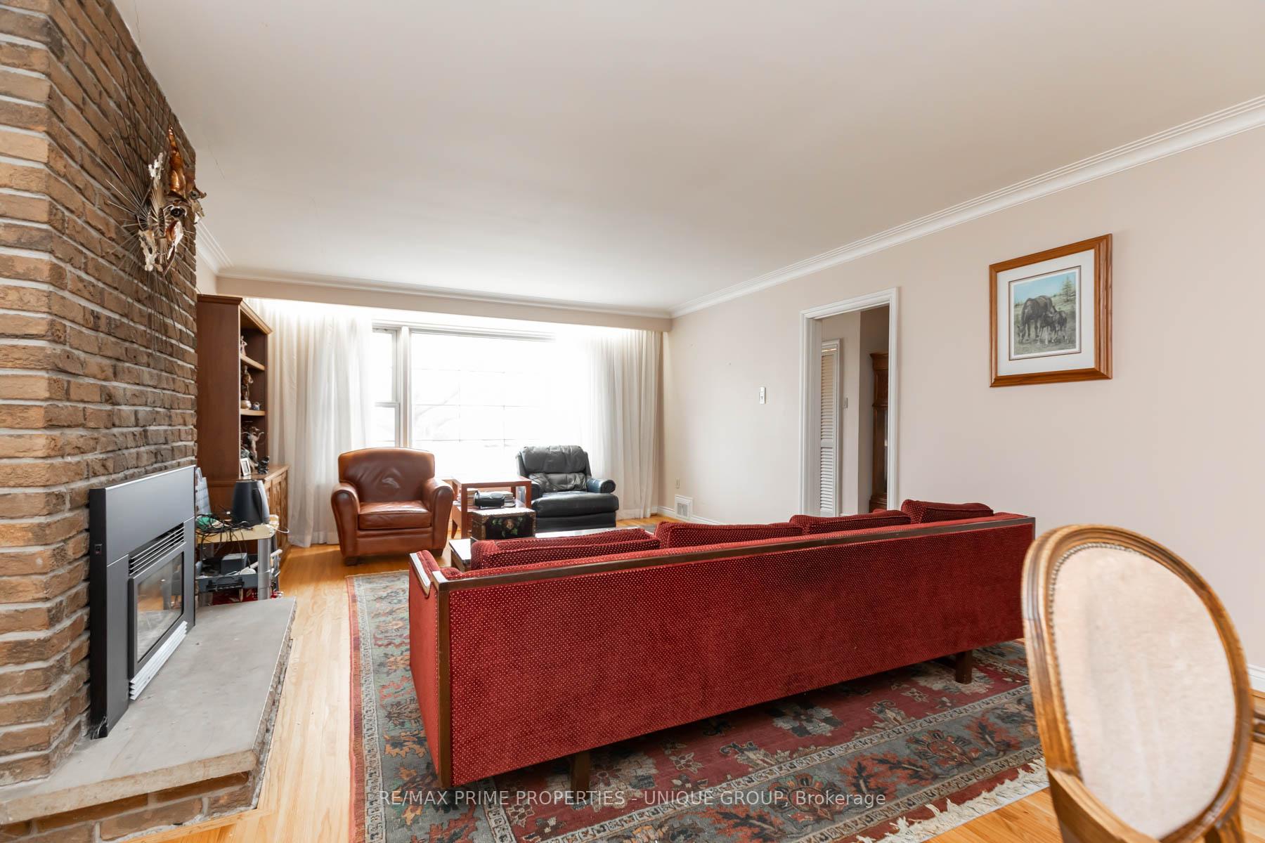 Photo 6 of 173 Ridley Boulevard, Toronto, Bedford Park-Nortown — HOMEH