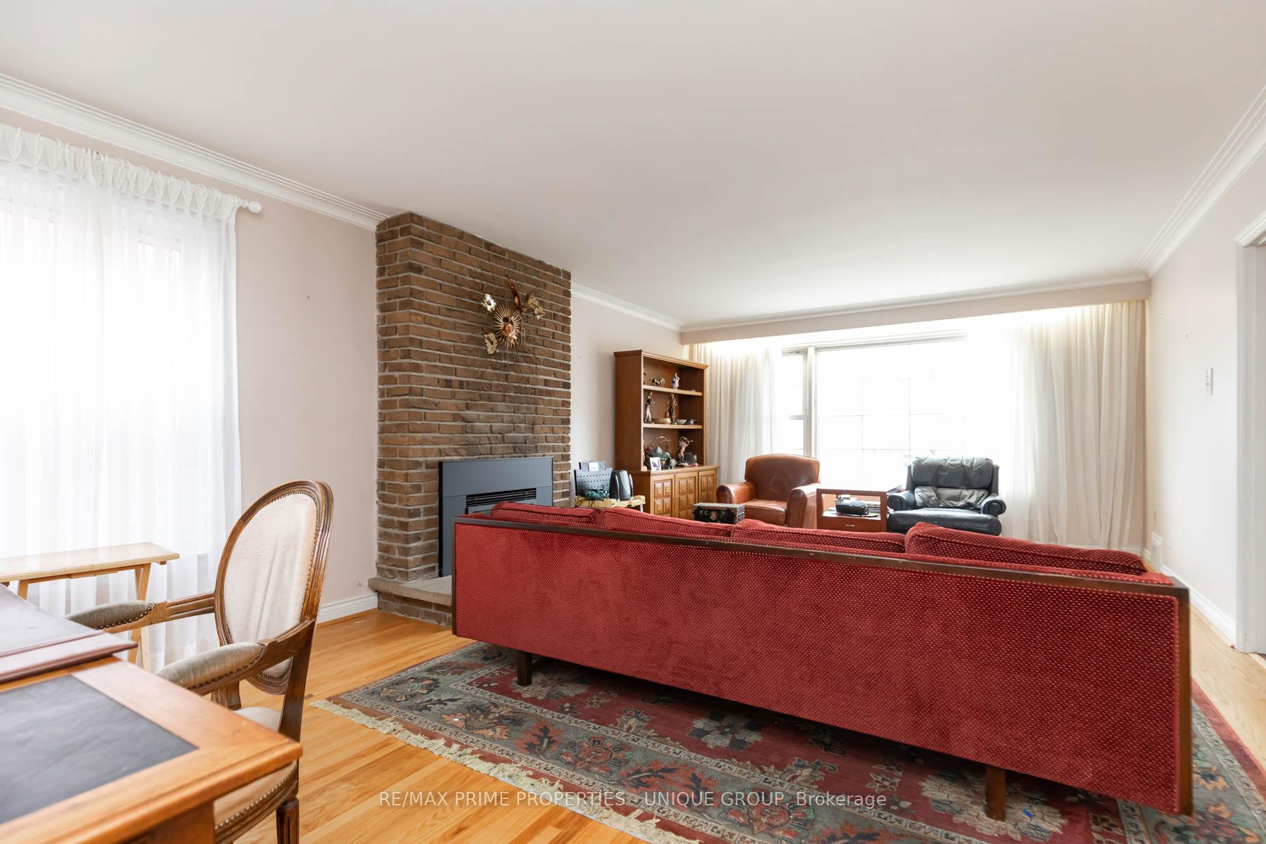 Photo 7 of 173 Ridley Boulevard, Toronto, Bedford Park-Nortown — HOMEH