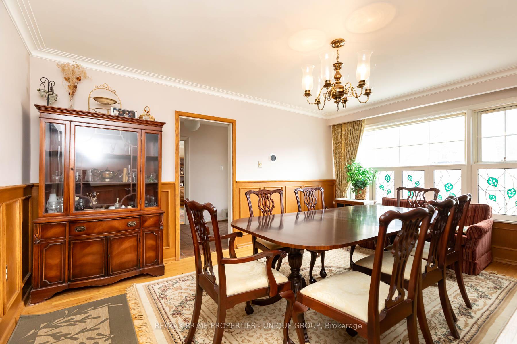 Photo 18 of 173 Ridley Boulevard, Toronto, Bedford Park-Nortown — HOMEH
