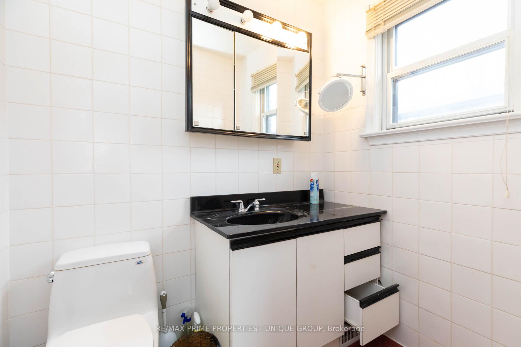 Photo 28 of 173 Ridley Boulevard, Toronto, Bedford Park-Nortown — HOMEH