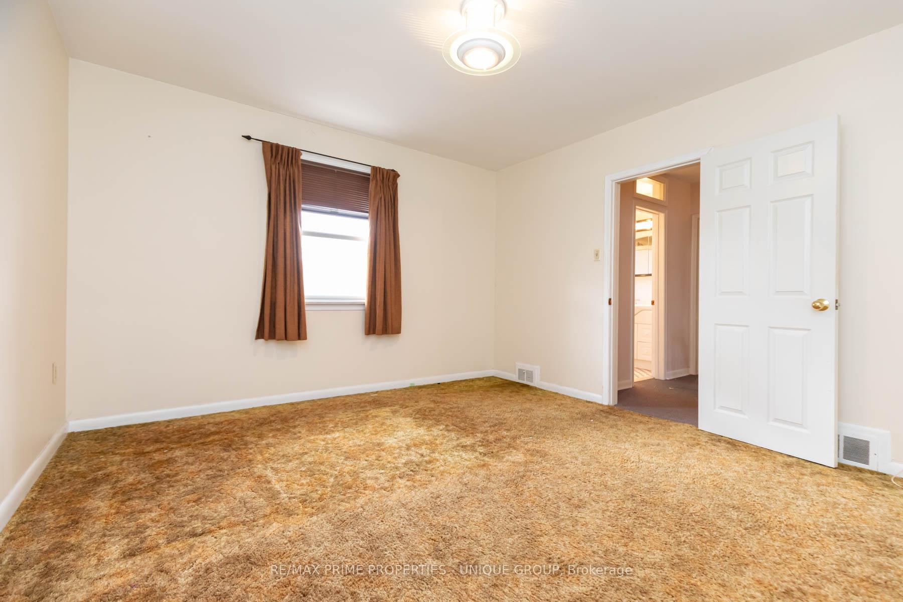 Photo 29 of 173 Ridley Boulevard, Toronto, Bedford Park-Nortown — HOMEH