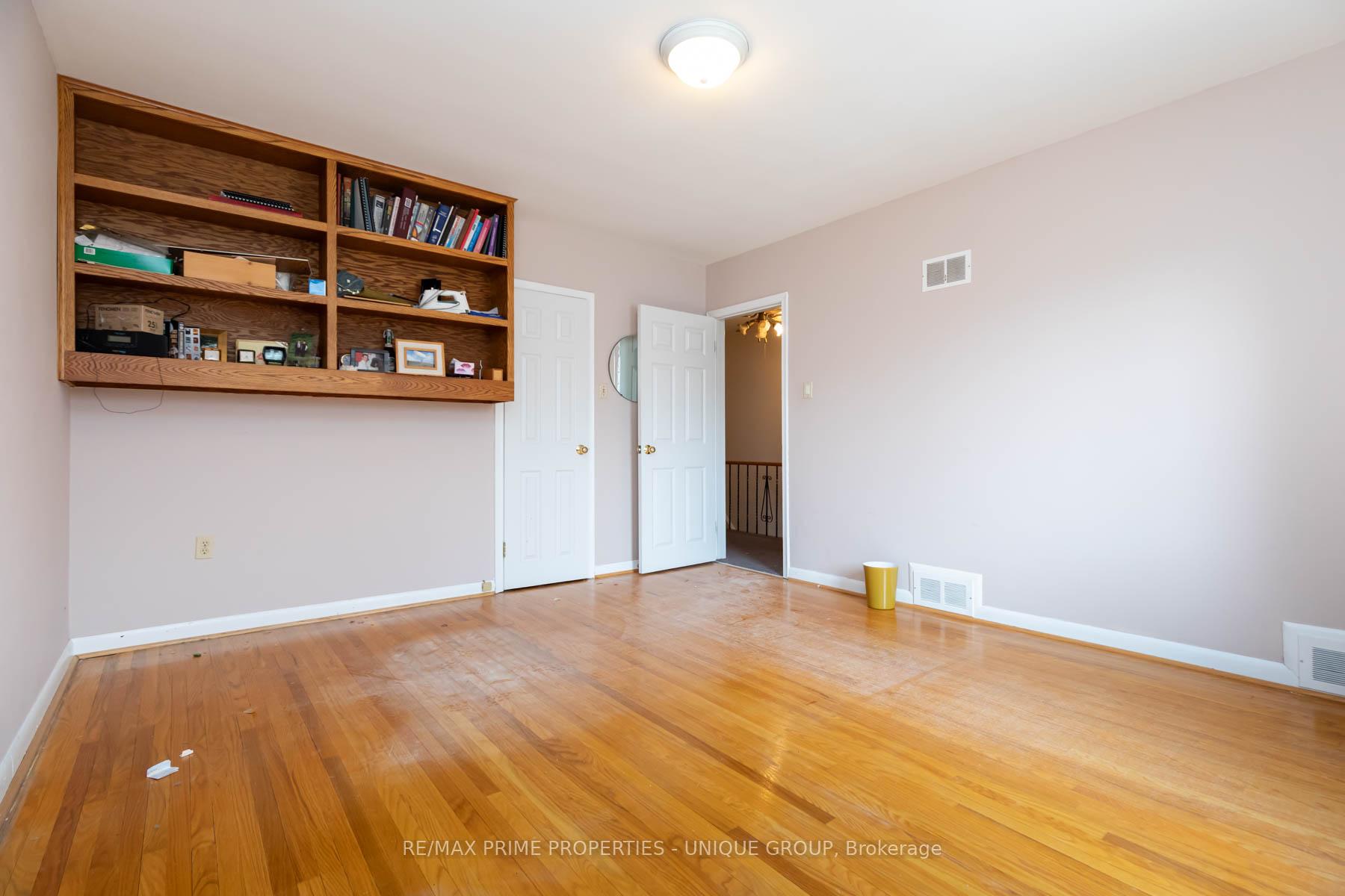 Photo 30 of 173 Ridley Boulevard, Toronto, Bedford Park-Nortown — HOMEH
