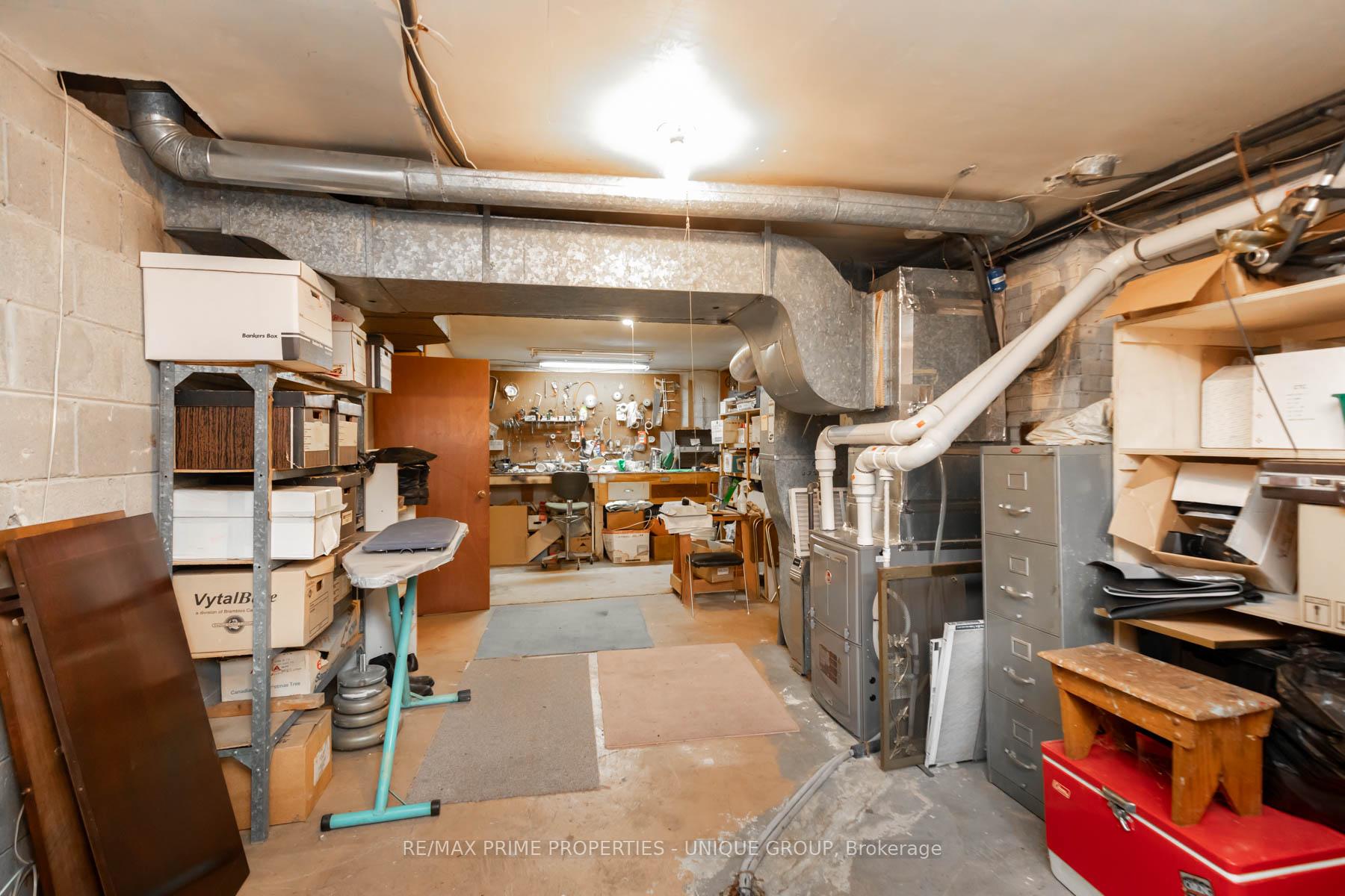 Photo 38 of 173 Ridley Boulevard, Toronto, Bedford Park-Nortown — HOMEH