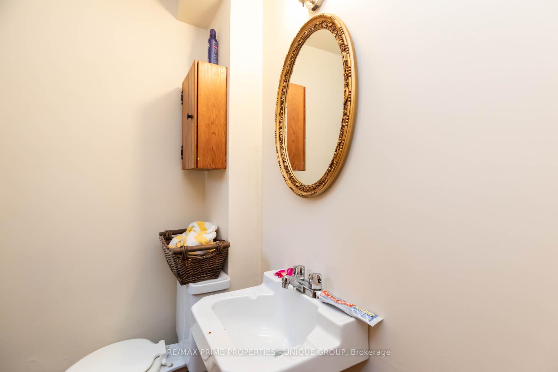 Photo 39 of 173 Ridley Boulevard, Toronto, Bedford Park-Nortown — HOMEH