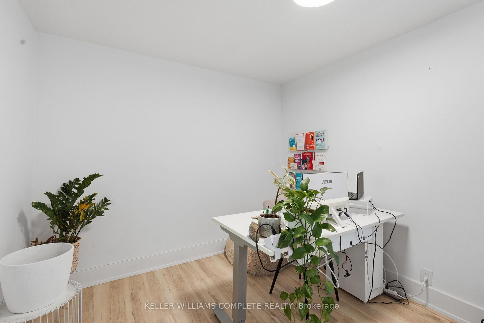 Photo 15 of 409 Ontario Street, Grimsby, Grimsby Beach — HOMEH