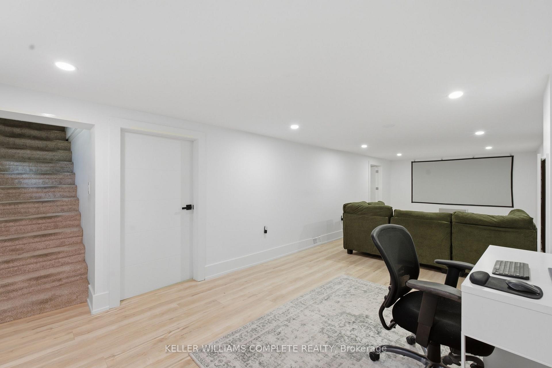 Photo 20 of 409 Ontario Street, Grimsby, Grimsby Beach — HOMEH