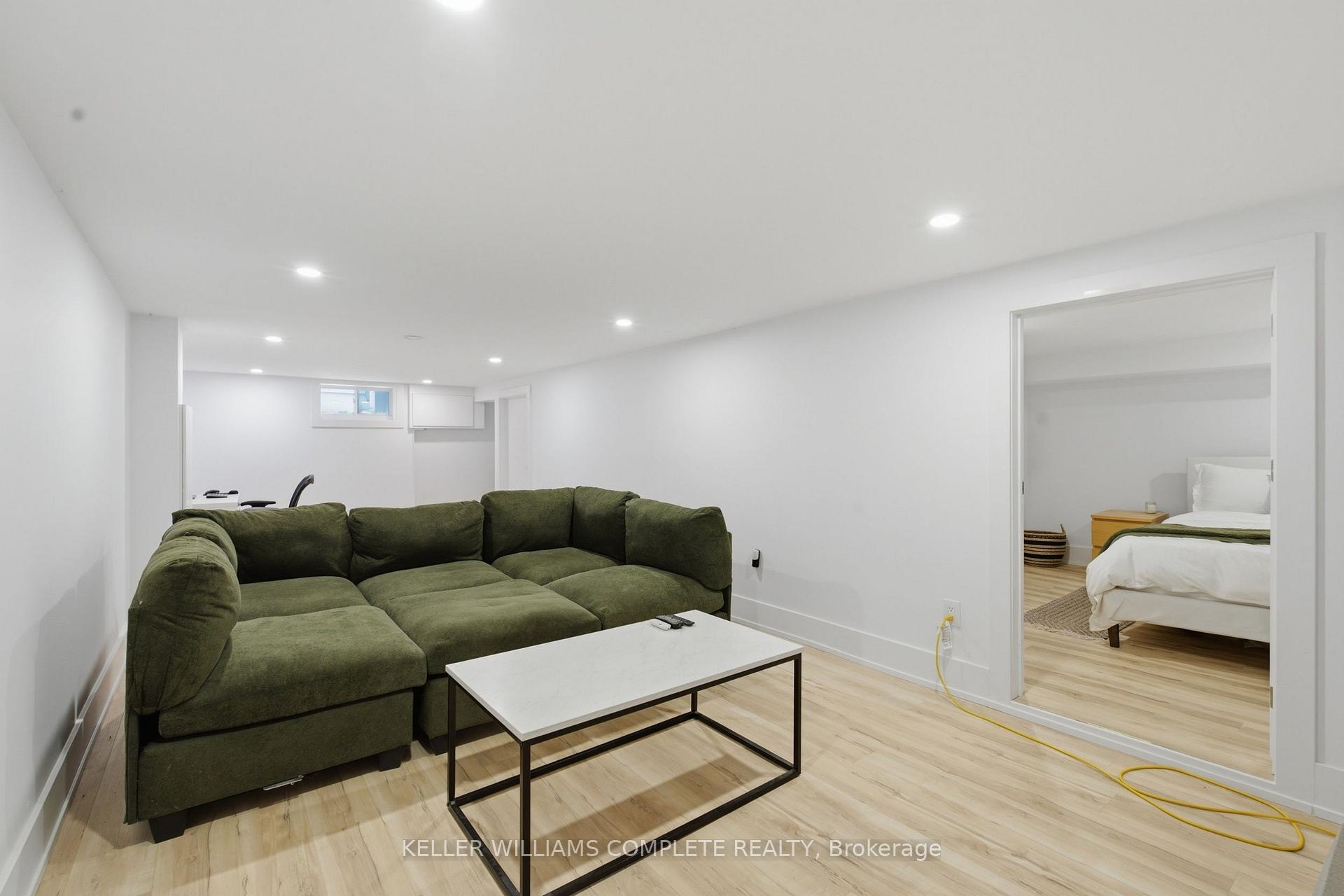 Photo 24 of 409 Ontario Street, Grimsby, Grimsby Beach — HOMEH